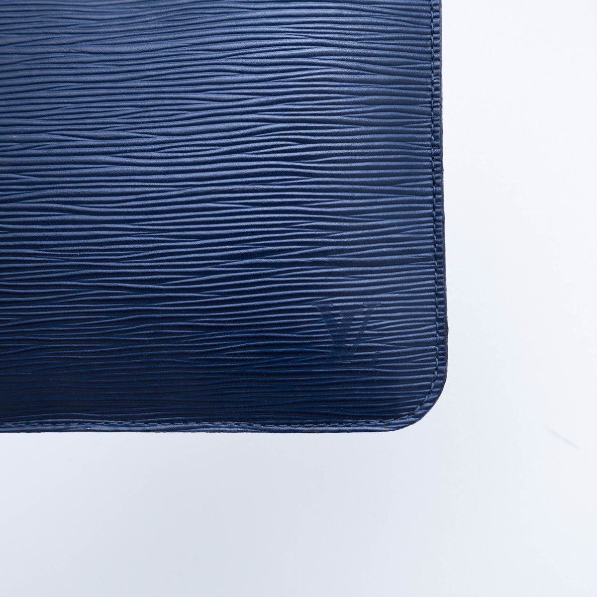 Louis Vuitton LOUIS VUITTON Blue Marine Epi Neverfull WRISTLET Pochette Size ONE SIZE - 8 Thumbnail