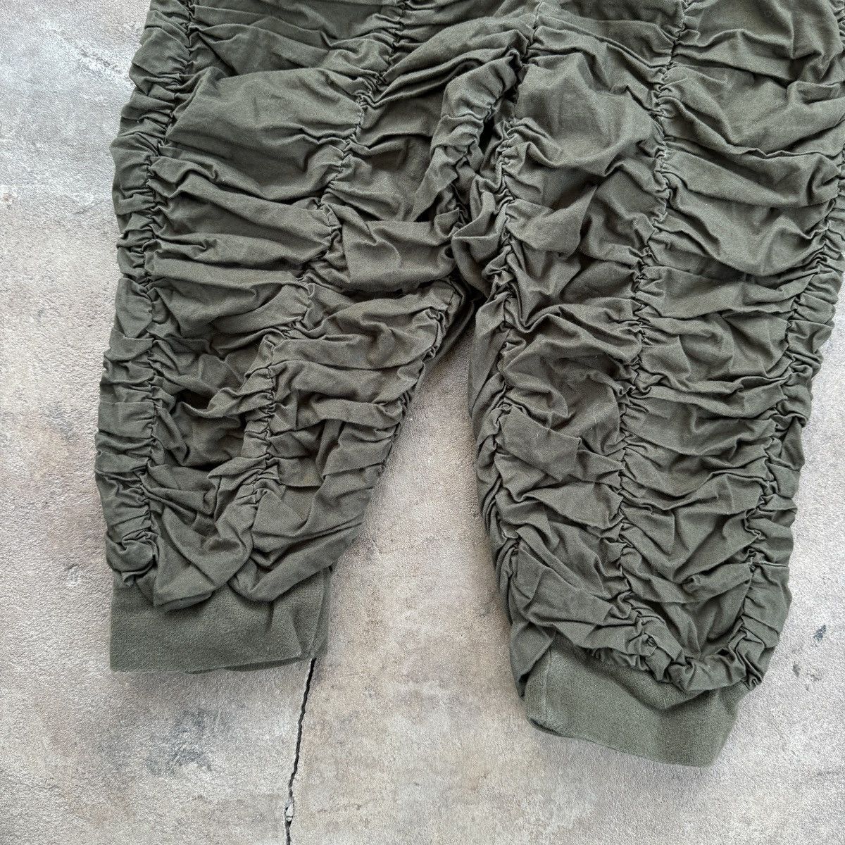 Beauty Beast × Japanese Brand Vert de Rage Pleated Olive Shorts Size 26" / US 2 / IT 38 - 3 Thumbnail
