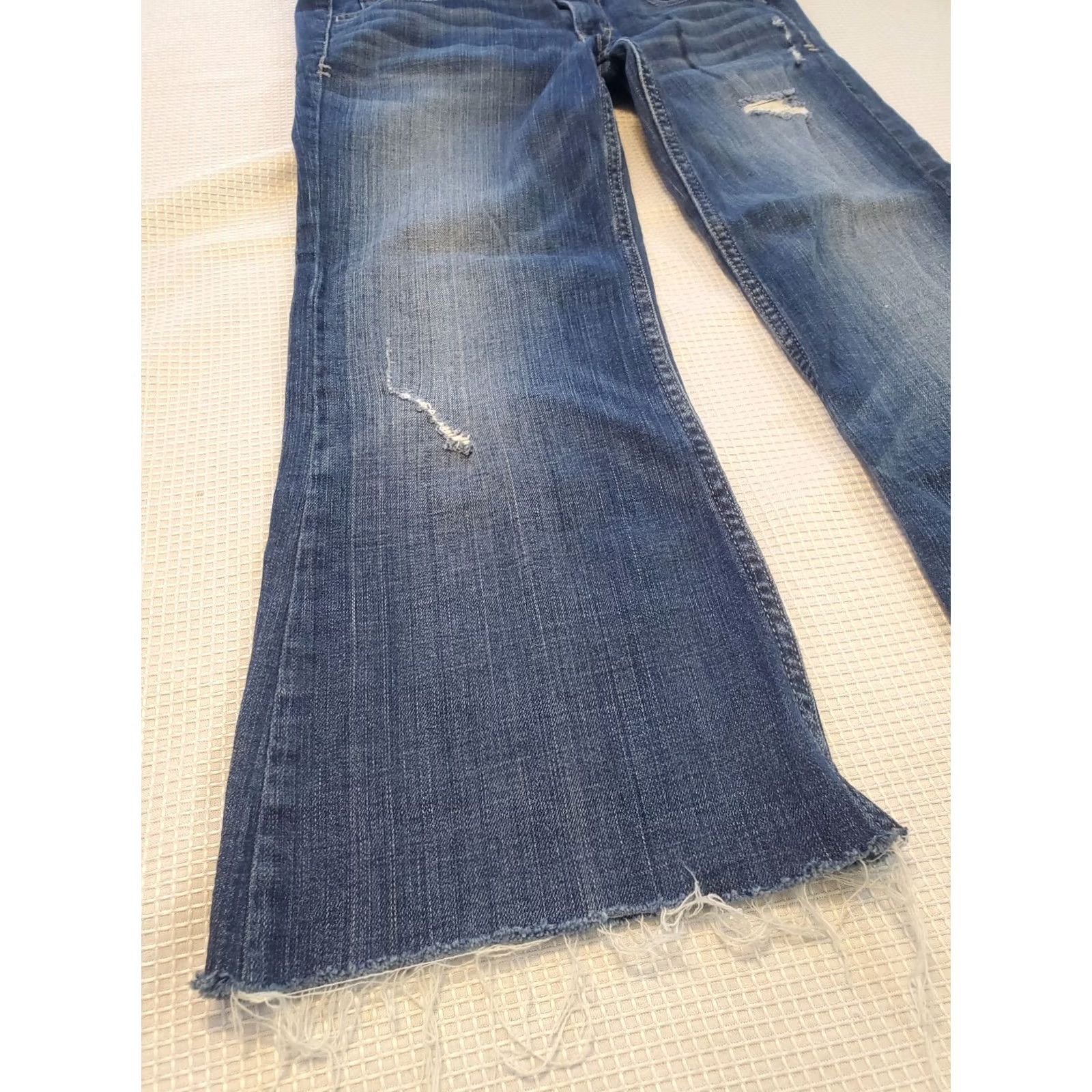 American Eagle Outfitters American Eagle Low Waist Flare Cut Off Capri Jeans AE Hipster Ingrid #002 Blue 6 Women Size 28" / US 6 / IT 42 - 3 Thumbnail