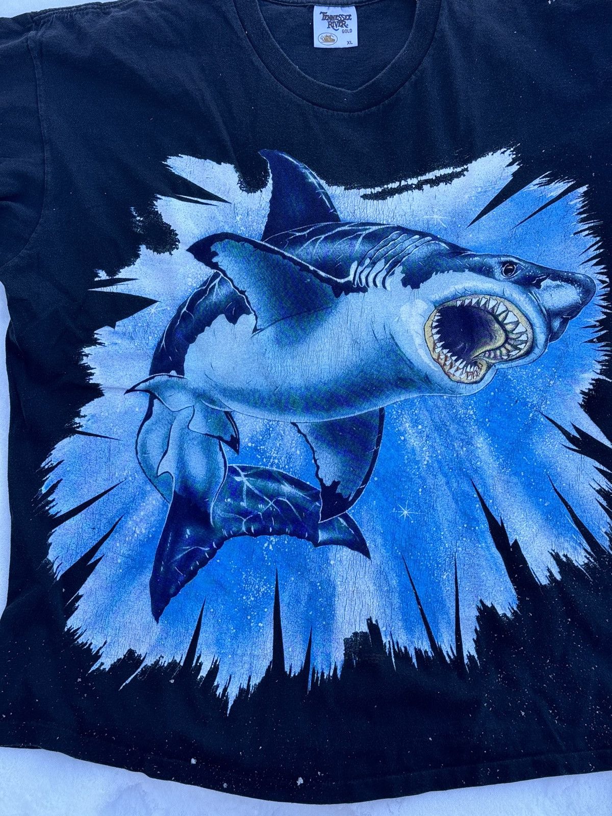 Vintage 1994 Vintage Big Shark Print Black T-Shirt tee XL Size US XL / EU 56 / 4 - 4 Thumbnail