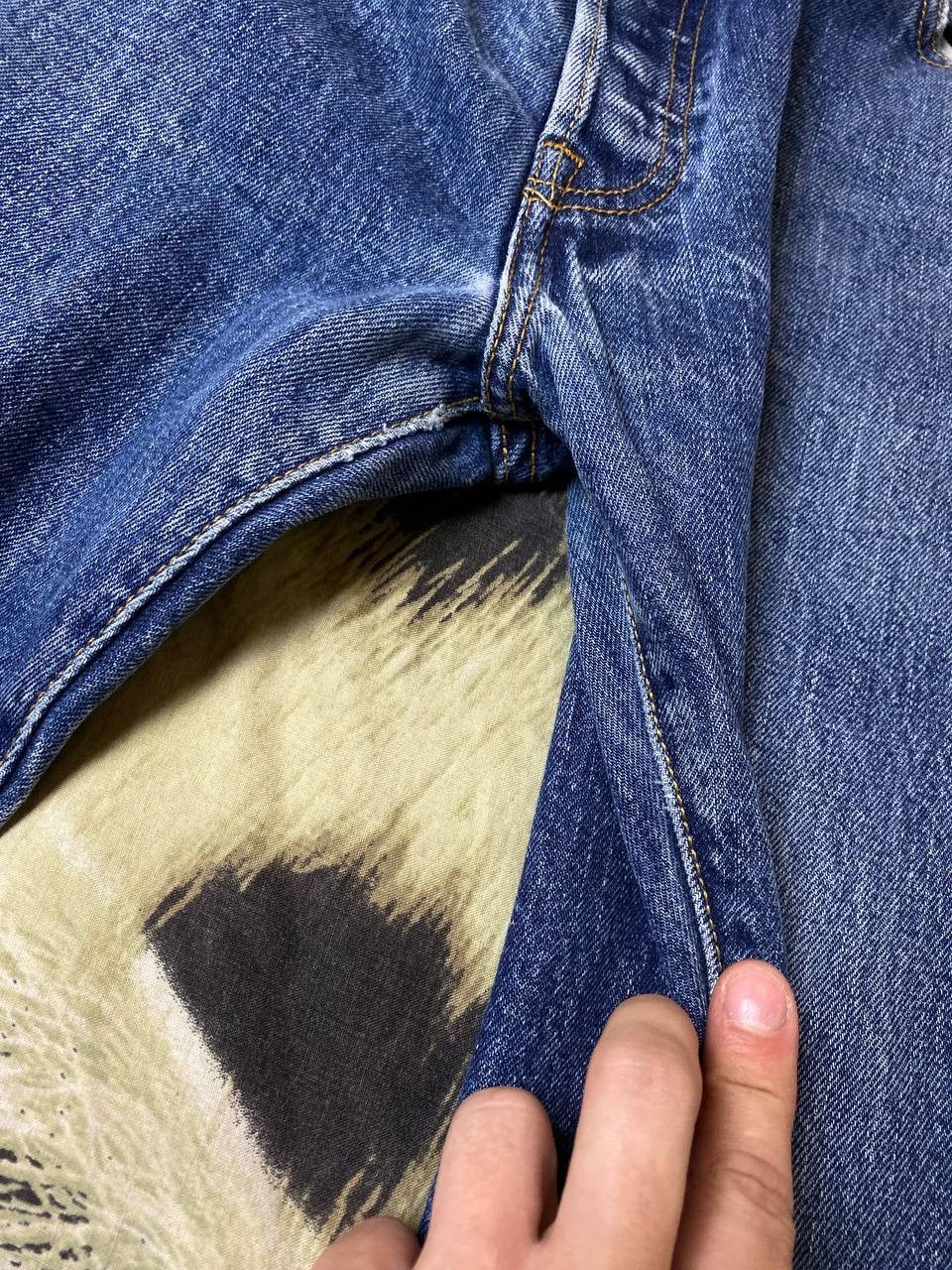 Levi's × Vintage Vintage Levi's 501 Distressed Light Wash Jeans Size US 36 / EU 52 - 15 Thumbnail
