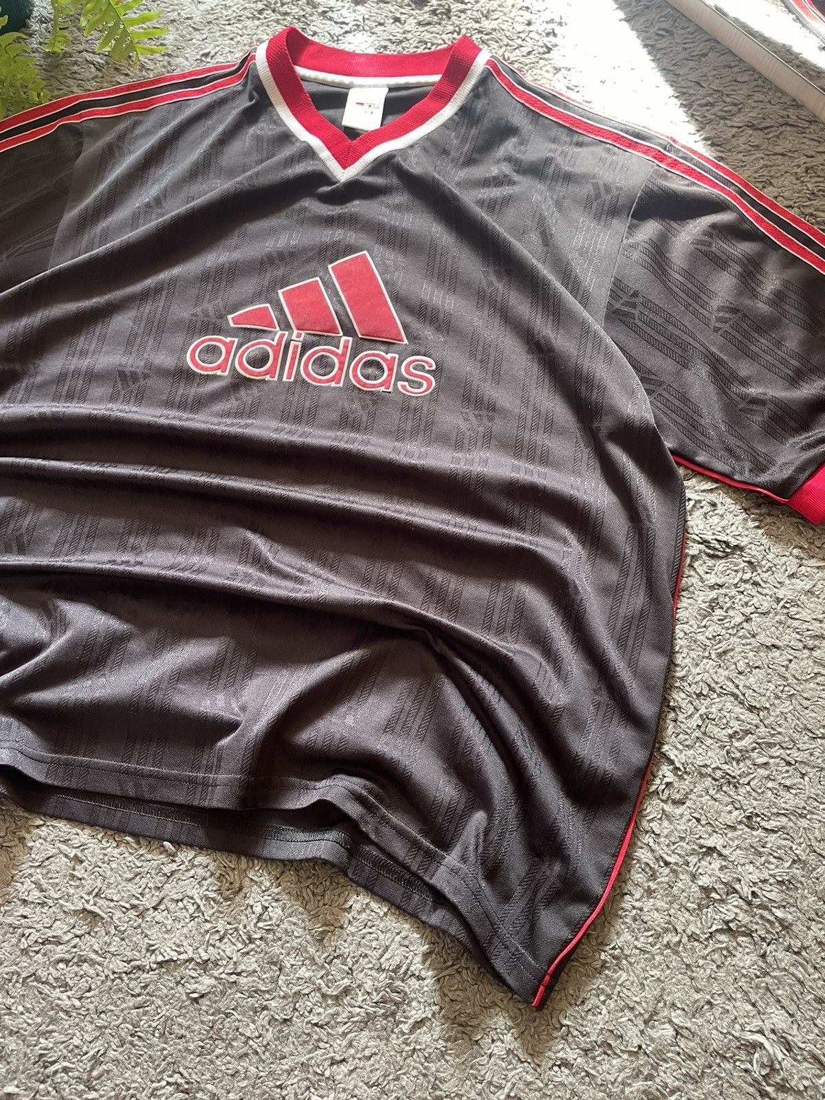 Adidas × Vintage 90s Adidas Vintage T-Shirt Jersey Streetwear Big Logo Rare Size US XL / EU 56 / 4 - 5 Thumbnail