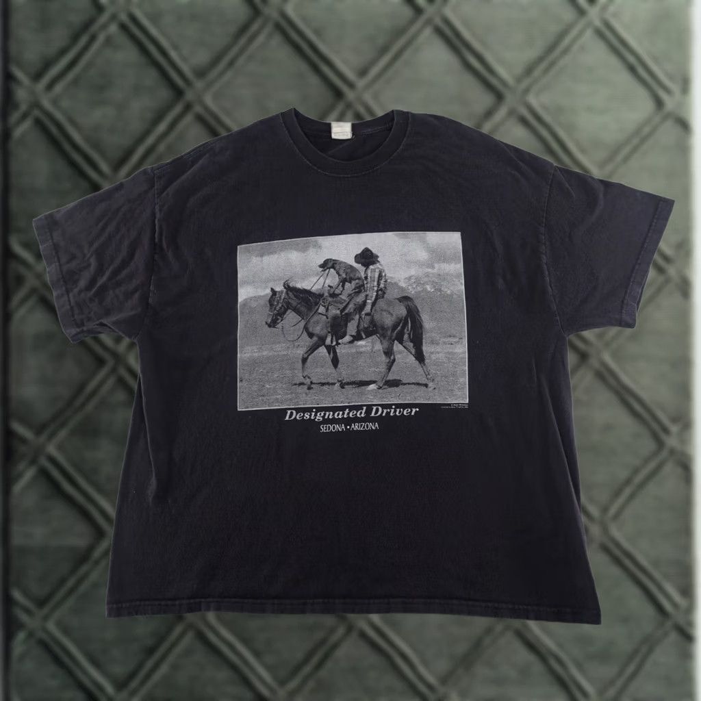 Hanes VINTAGE Hanes 2XL (29X25) Black T-Shirt Designated Driver Drunk Cowboys Dog Mens Shirt Size US XXL / EU 58 / 5 - 1 Thumbnail