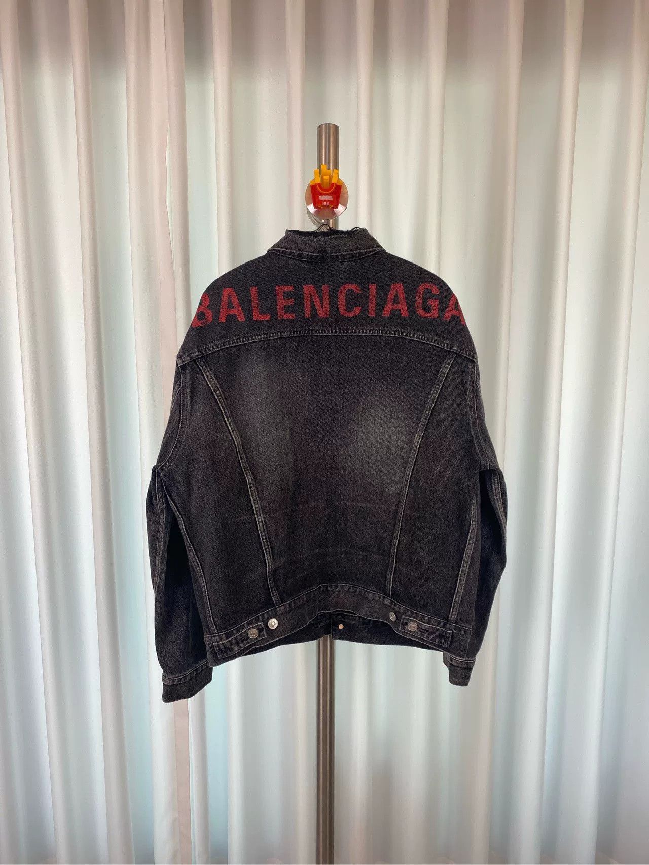 Balenciaga Balenciaga Back Logo Denim Jacket Size XS / US 0-2 / IT 36-38 - 2 Thumbnail