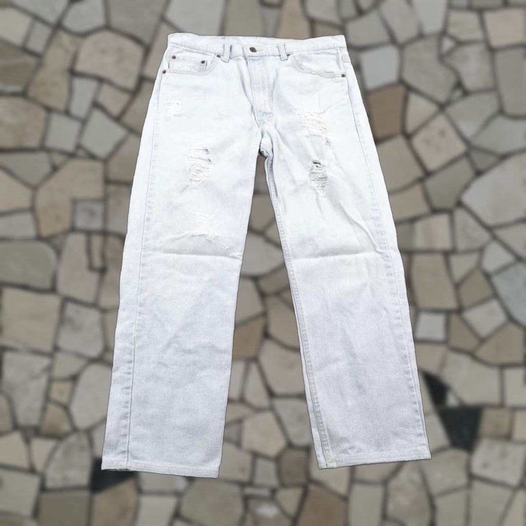 Levi's Vintage Levis Jeans Mens 36x34 Blue Denim 505 Straight Leg Light Wash Faded 90s Size US 36 / EU 52 - 1 Thumbnail