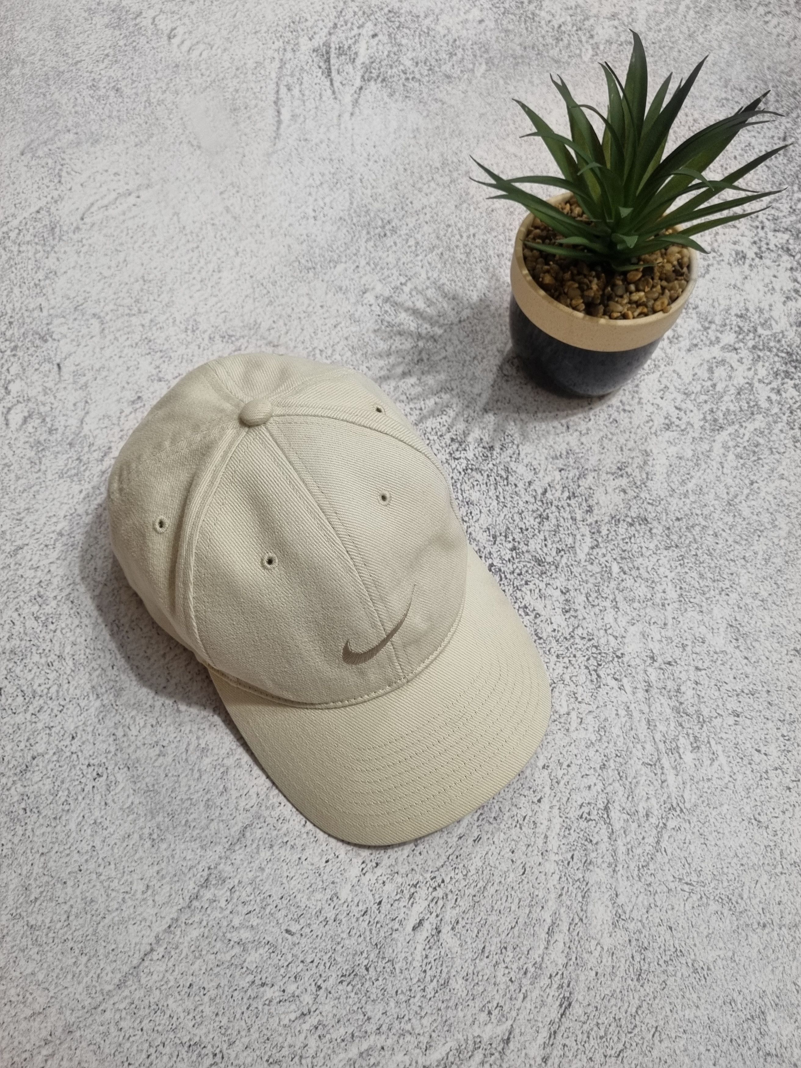 Nike × Vintage Vintage Nike Cream Snapback Cap Size ONE SIZE - 3 Thumbnail