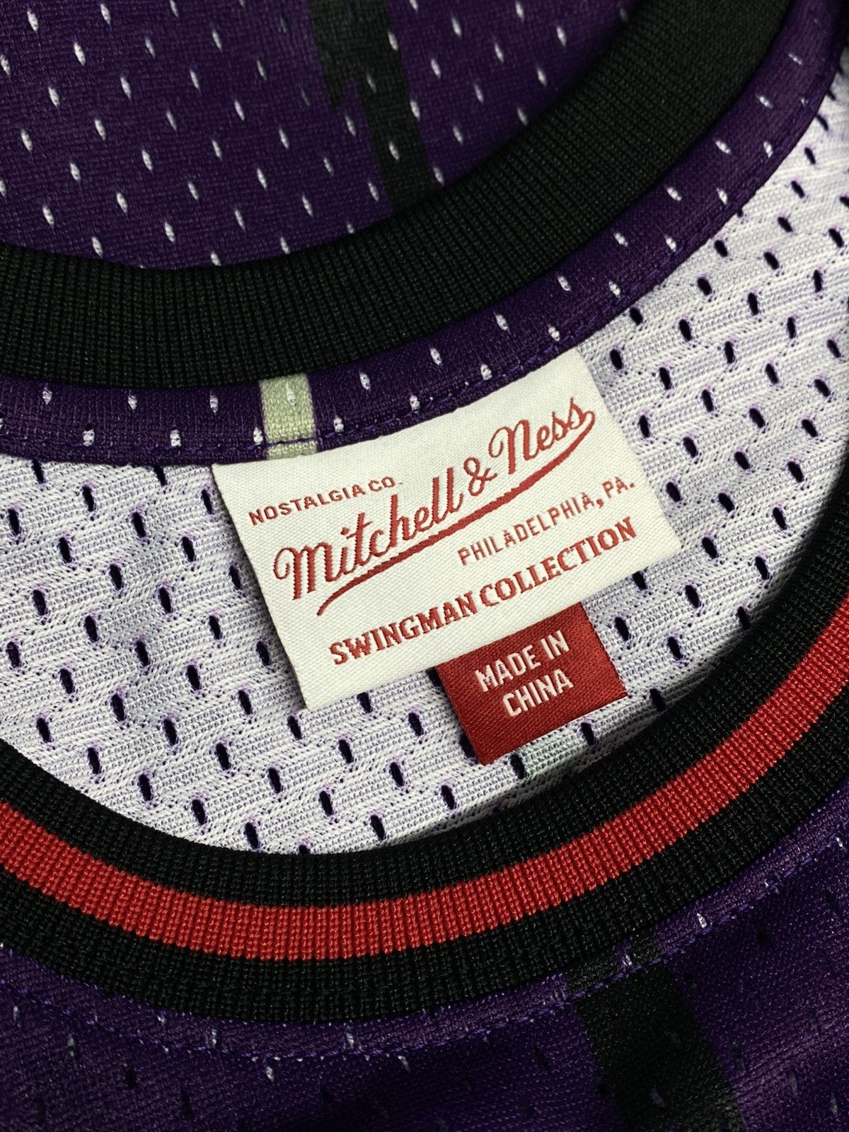Mitchell & Ness Mitchell & Ness Vince Carter 1998 Toronto Raptors Jersey Size US L / EU 52-54 / 3 - 16 Thumbnail