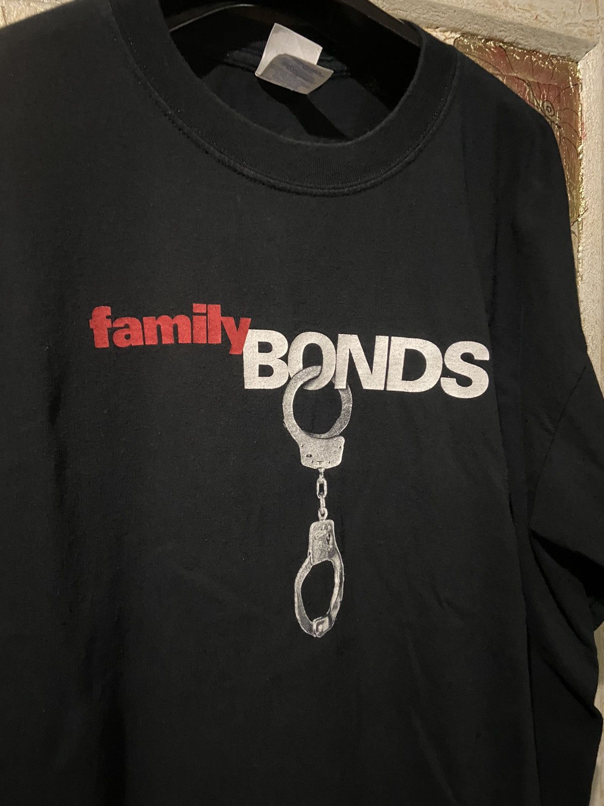 Vintage 2004 Family Bonds Series HBO black t-shirt size xl