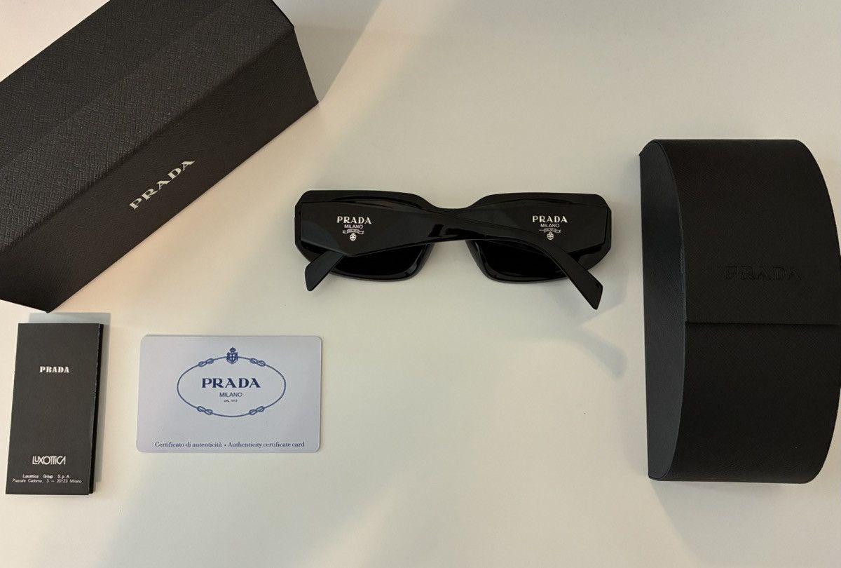 Other Y2K Black Designer Sunglasses Size ONE SIZE - 1 Thumbnail