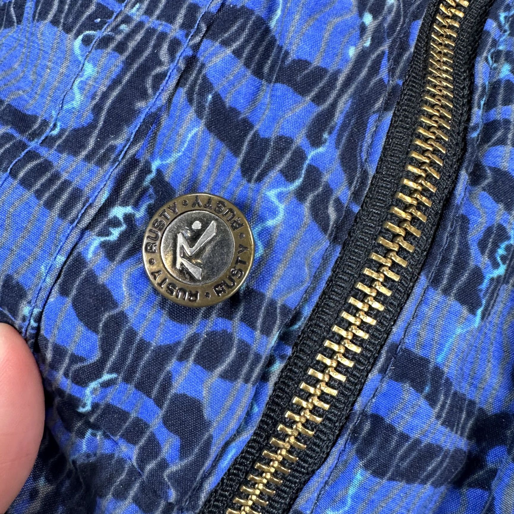 Rusty VINTAGE Rusty Jacket Mens Large Blue Nylon Puffer Animal Print Insulated Surf Size US L / EU 52-54 / 3 - 7 Thumbnail