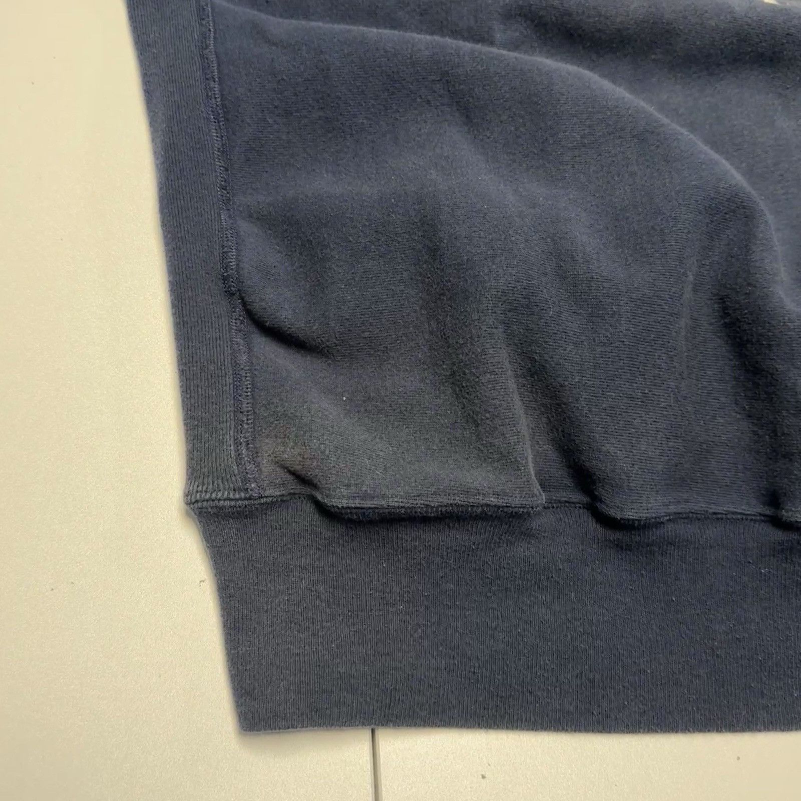 Champion Vintage 90s Champion Reverse Weave Sweatshirt Mens 2XL Size US XL / EU 56 / 4 - 4 Thumbnail