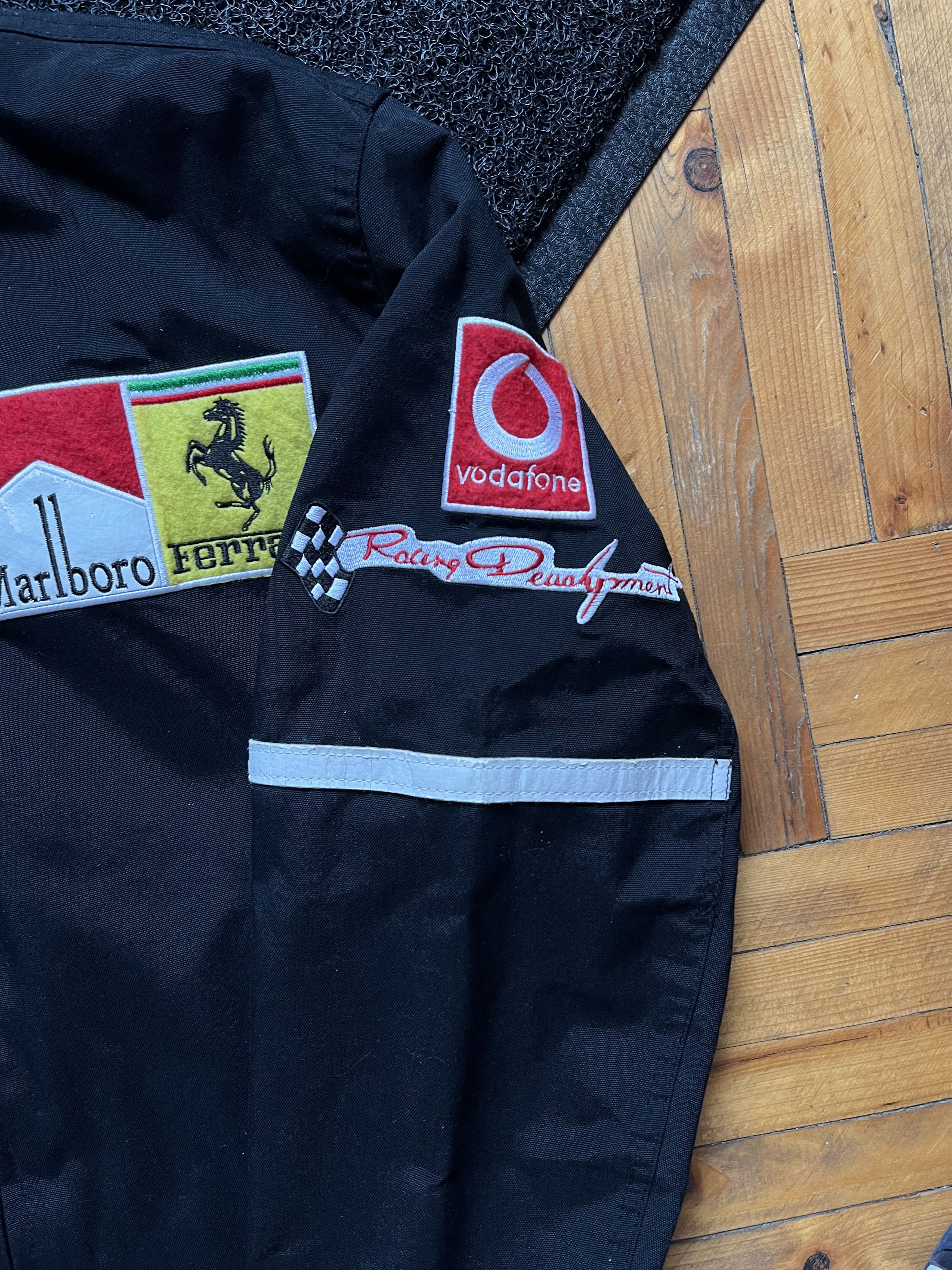 Ferrari Vintage 90's Marlboro Ferrari Black Racing Jacket Nascar Size US L / EU 52-54 / 3 - 10 Thumbnail