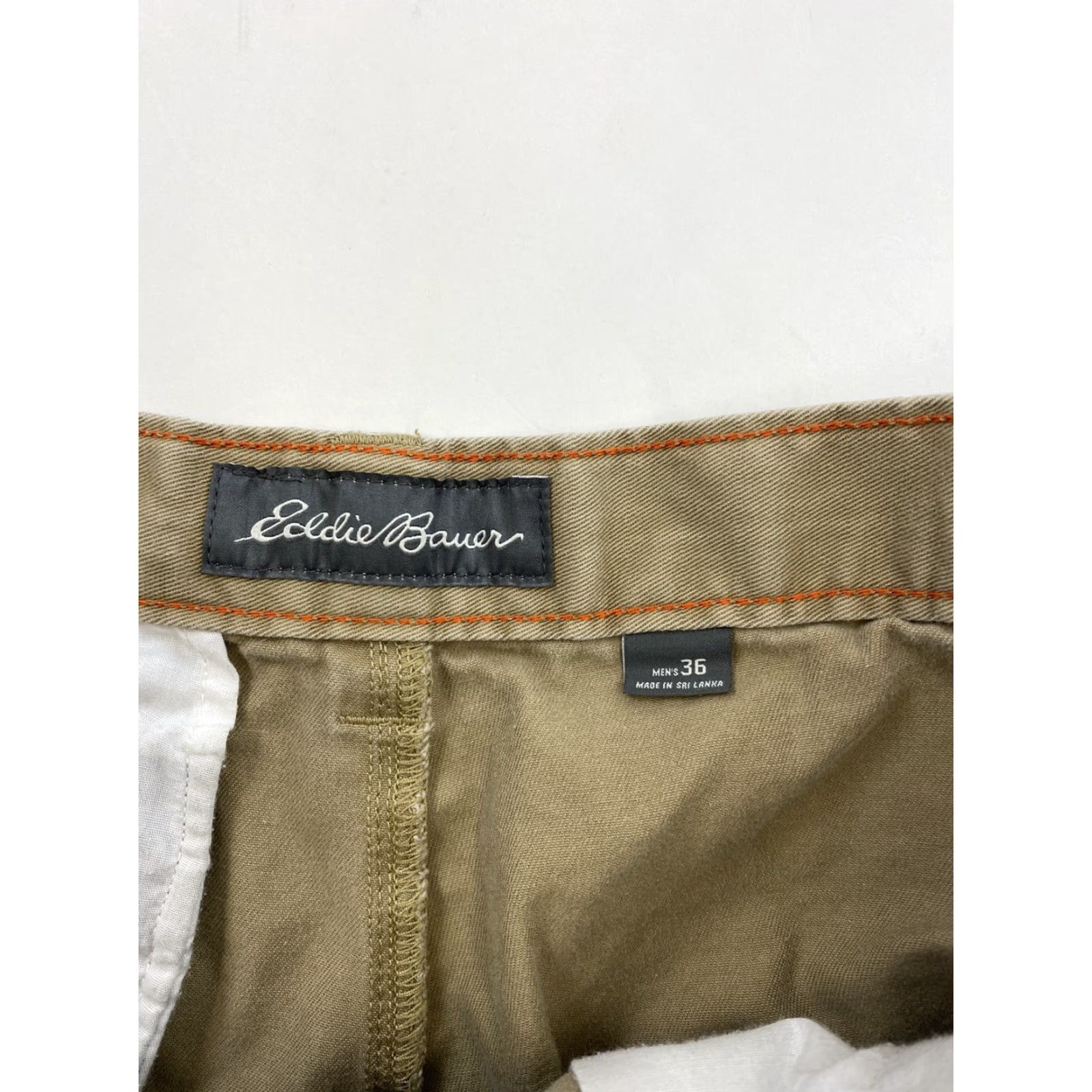 Eddie Bauer Eddie Bauer Chino Shorts Mens 36 Khaki Beige Solid Chino 36 Mens Size US 36 / EU 52 - 4 Thumbnail