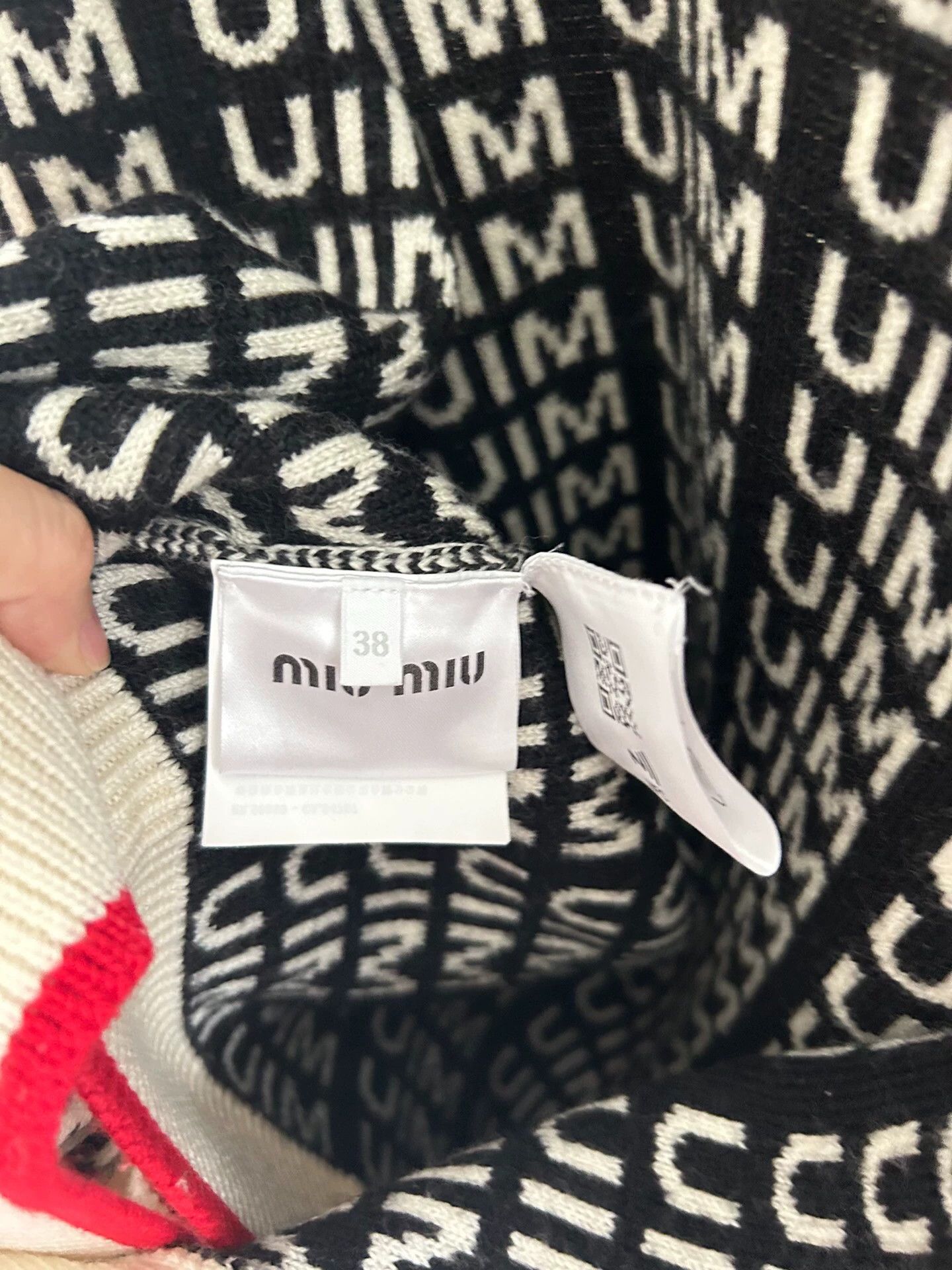 Miu Miu Miu Miu All Over Logo Wool Knit Cardigan 38 Size XS / US 0-2 / IT 36-38 - 4 Thumbnail