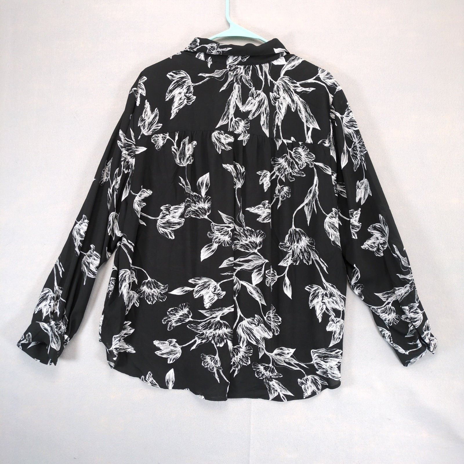 Other Faith & Zoe Women's 2X Black White Floral Sheer Blouse Size XXL / US 16-18 / IT 52-54 - 3 Thumbnail