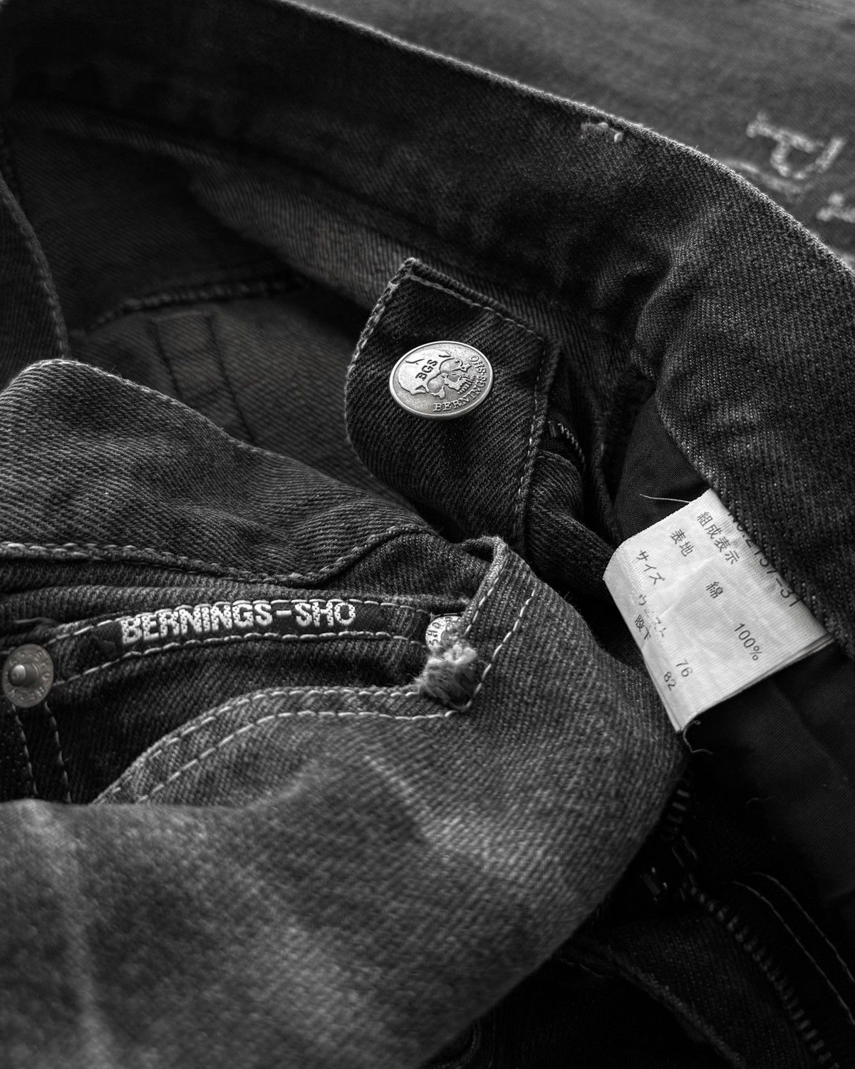 BERNINGS SHO BERNINGS-SHO DISTRESSED FLARE JEANS Size US 29 - 4 Thumbnail