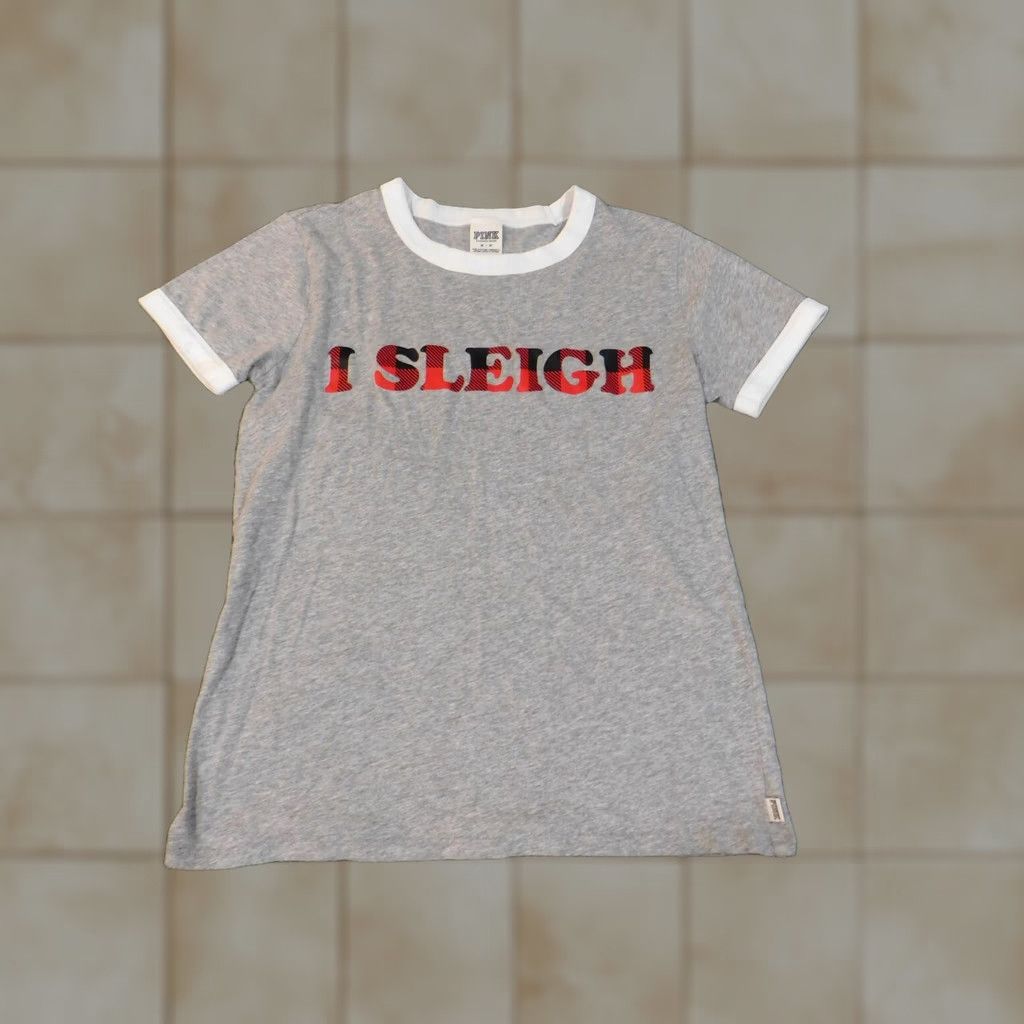 Victoria's Secret Victoria's Secret Pink Shirt M Gray Women Christmas Cotton T-Shirt Regular Short Sleeve Crew Neck Holiday Christmas Theme Slim? Size M / US 6-8 / IT 42-44 - 1 Thumbnail