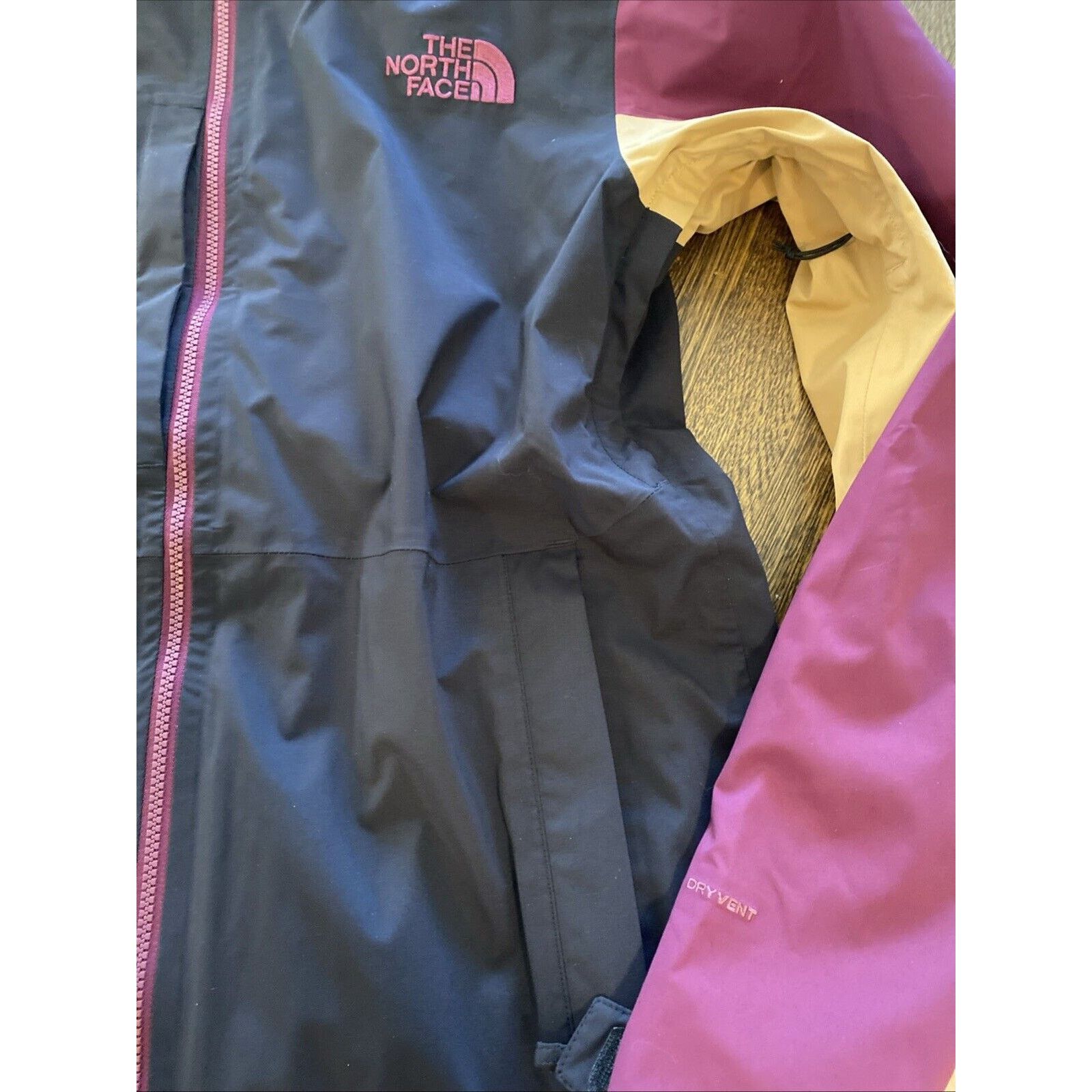 The North Face THE NORTH FACE Men Freedom Stretch Jacket TNF Black/Berry Size US M / EU 48-50 / 2 - 10 Thumbnail