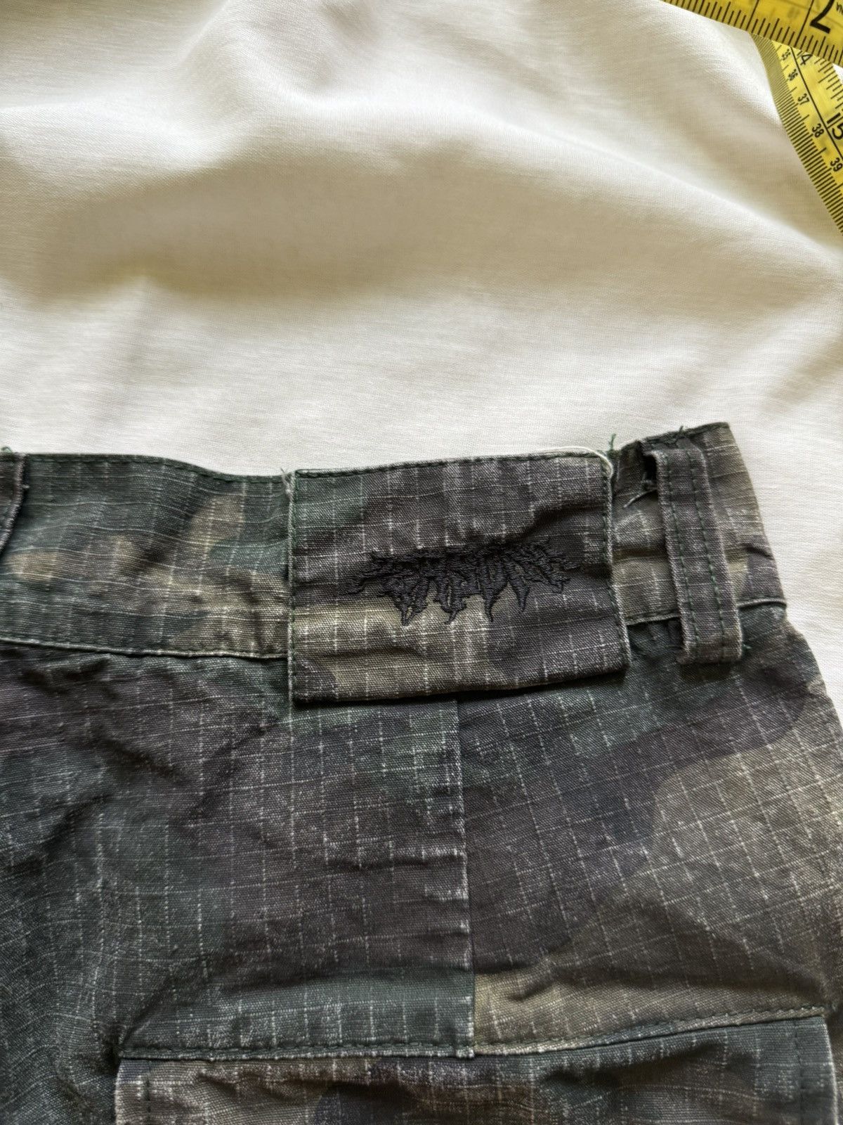 Other Persona Clothing Y2K Eden Camo Shorts Size US 29 - 8 Thumbnail