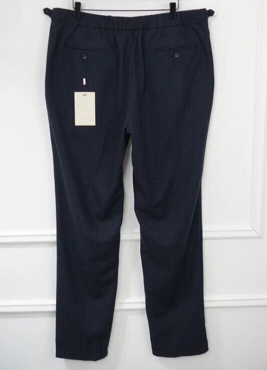 Suitsupply Men Suitsupply Ames Pleat SA Trousers Flannel Navy UK/US46S Size 46S - 2 Thumbnail