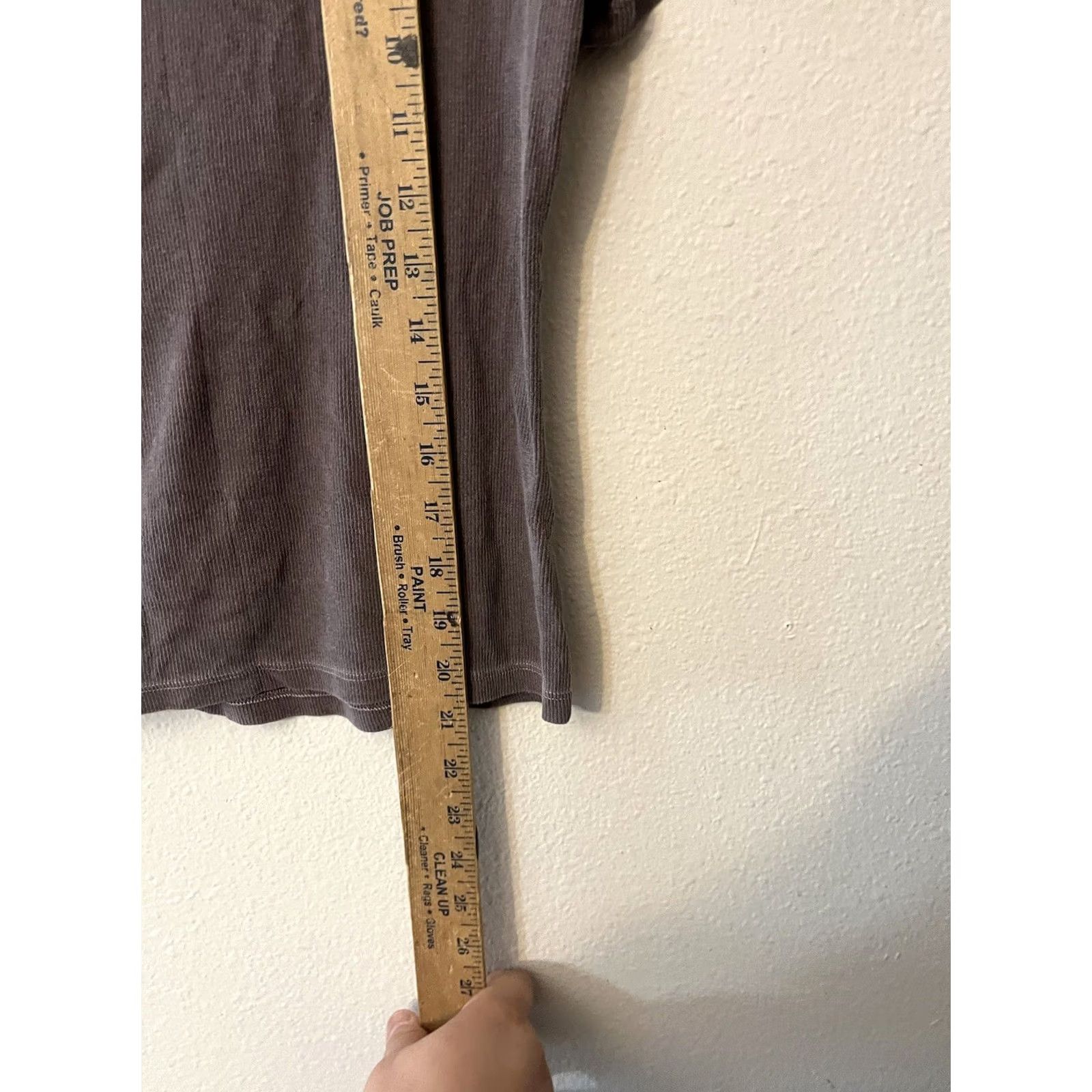 Old Navy Old Navy Tee T-Shirt Women's M Maroon Short Sleeve Crew Neck Basic Casual Tee Size M / US 6-8 / IT 42-44 - 4 Thumbnail