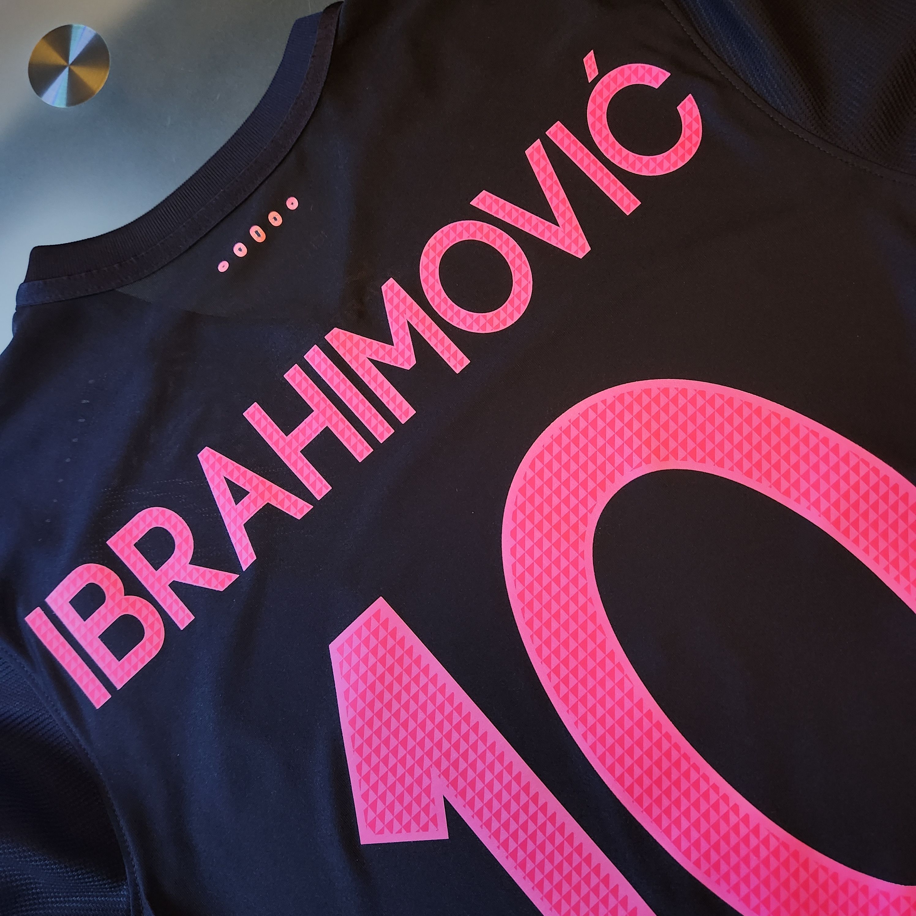Nike Authentic Player Issue PSG Paris 2015-2016 3rd Third Jersey Size US M / EU 48-50 / 2 - 4 Thumbnail