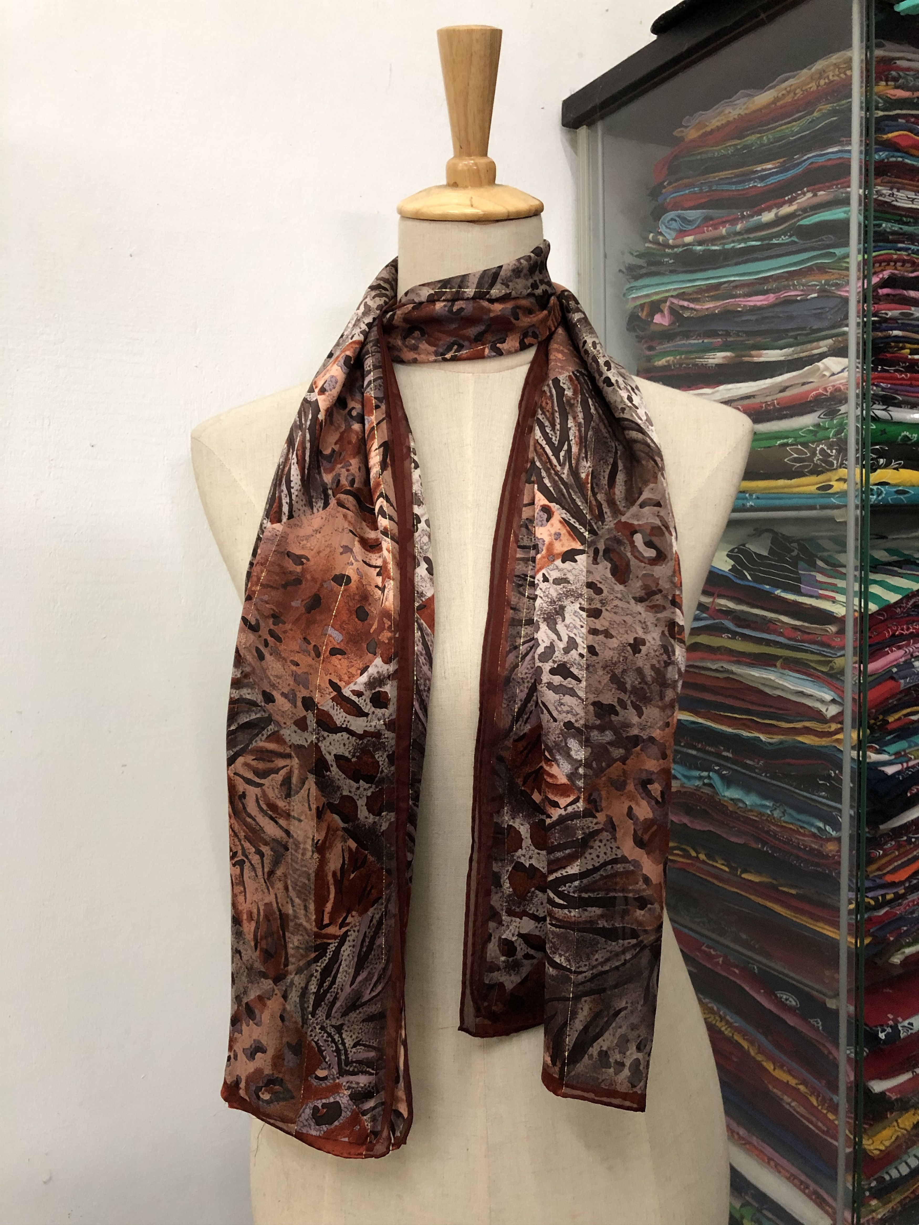 Vintage Vintage Silk Scarf Size ONE SIZE - 1 Thumbnail