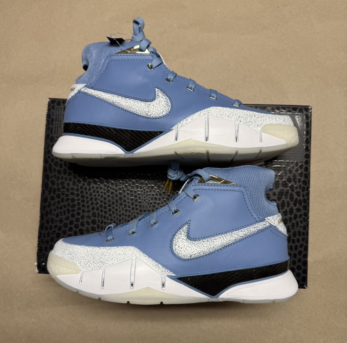 Nike Nike Zoom Kobe 1 Protro City of Champions Mens size 7.5 NEW! Size US 7.5 / EU 40-41 - 1 Thumbnail