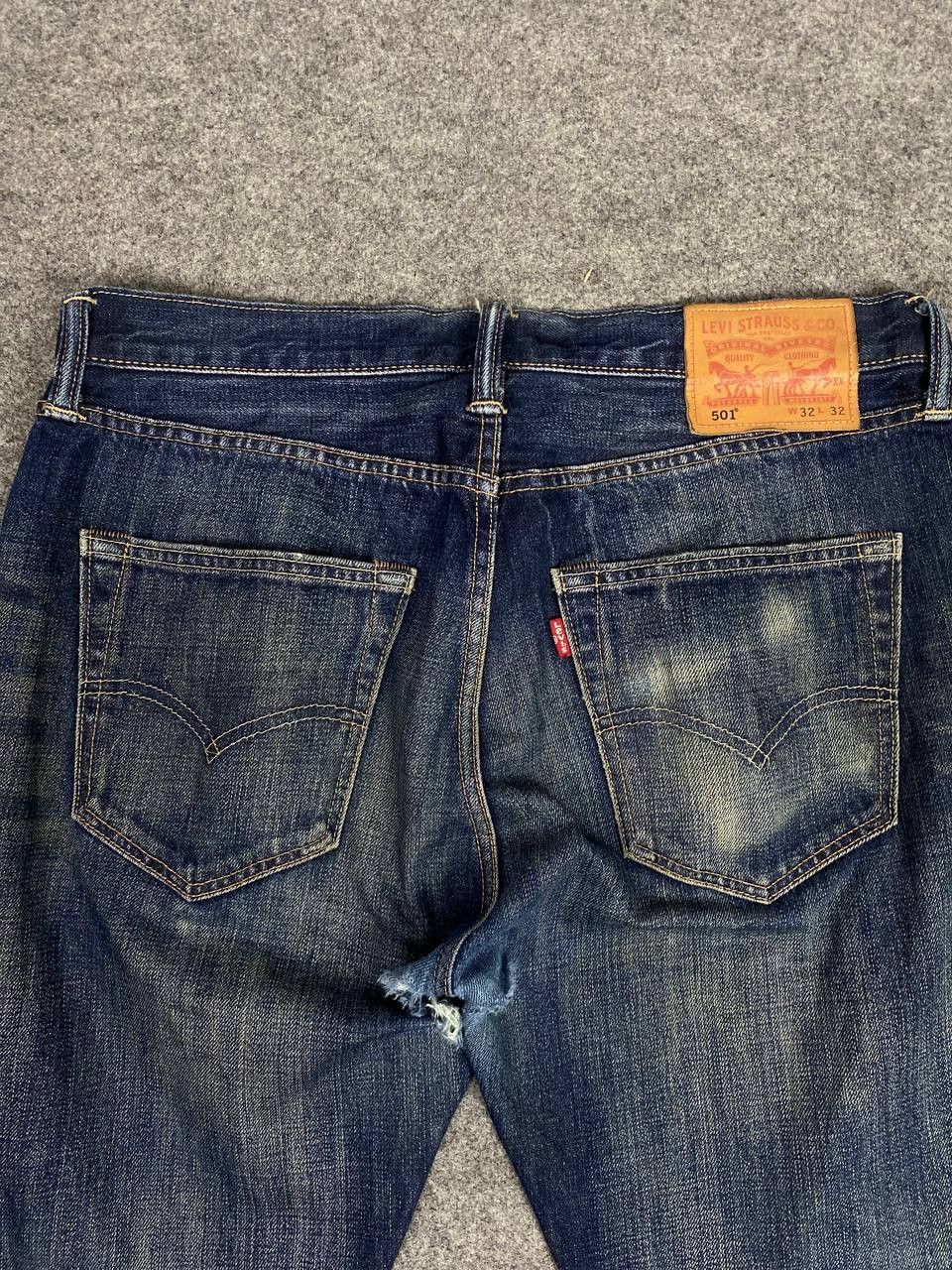 Levi's levis 501 darkwash distressed denim nice design Size US 34 / EU 50 - 3 Thumbnail