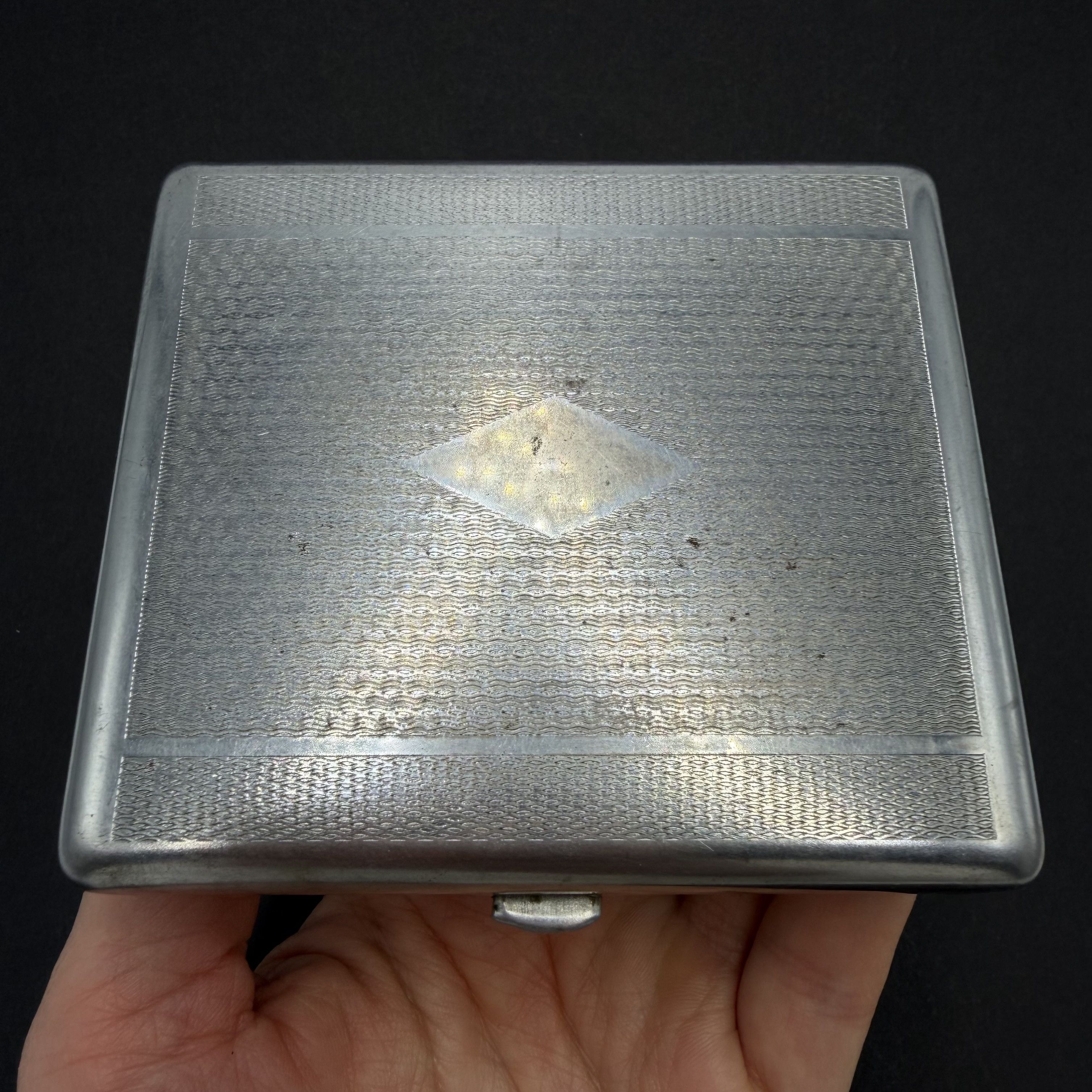 Vintage Vintage Guilloche Cigarette Case Silver Tone Metal Case Size ONE SIZE - 6 Thumbnail