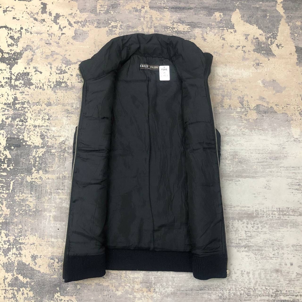 Japanese Brand Y686. CRAZY TRIBE 7 FAMILY CROMEHEART INSPIRE DOWN JACKET Size US S / EU 44-46 / 1 - 4 Thumbnail