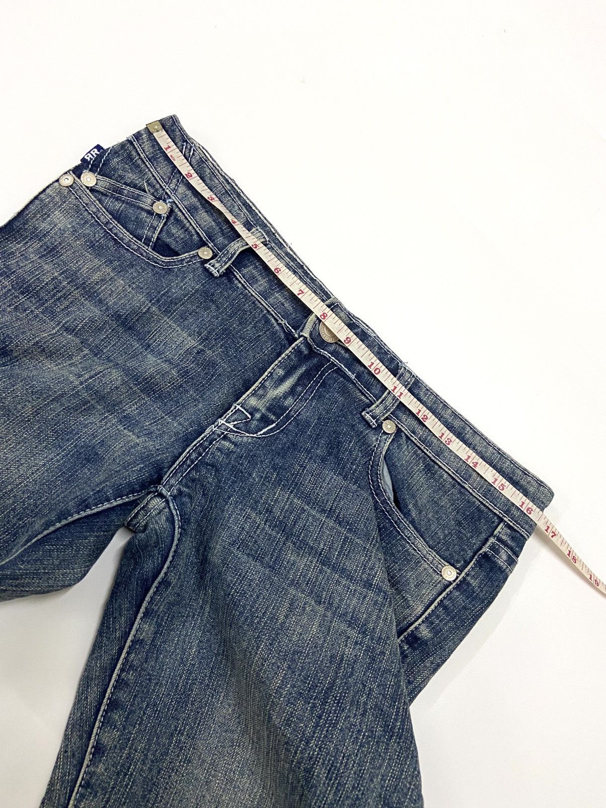 Victoria Beckham VICTORIA BECKHAM ROCK N REPUBLIC FLARE JEANS Size 28" / US 6 / IT 42 - 4 Thumbnail