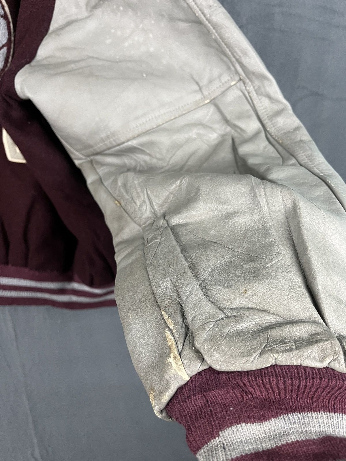 Vintage Vintage Wool Leather Varsity Jacket Clifton Basketball Size US L / EU 52-54 / 3 - 17 Thumbnail