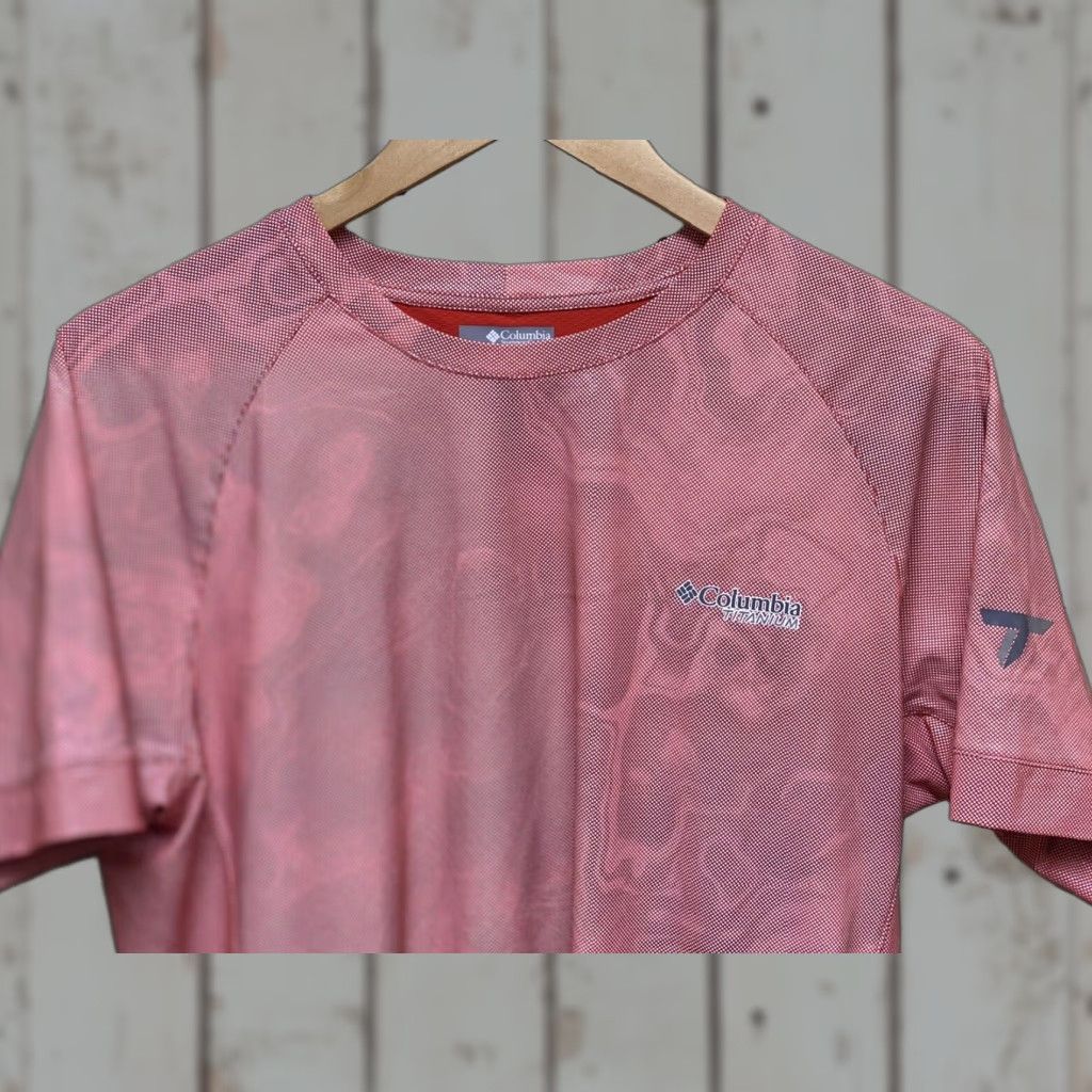 Logo 7 COLUMBIA TITANIUM XL Logo Athletic Short Sleeve T-Shirt Compression Coral Camo Shirt Men XL Orange Camouflage Graphic Size US XL / EU 56 / 4 - 1 Thumbnail