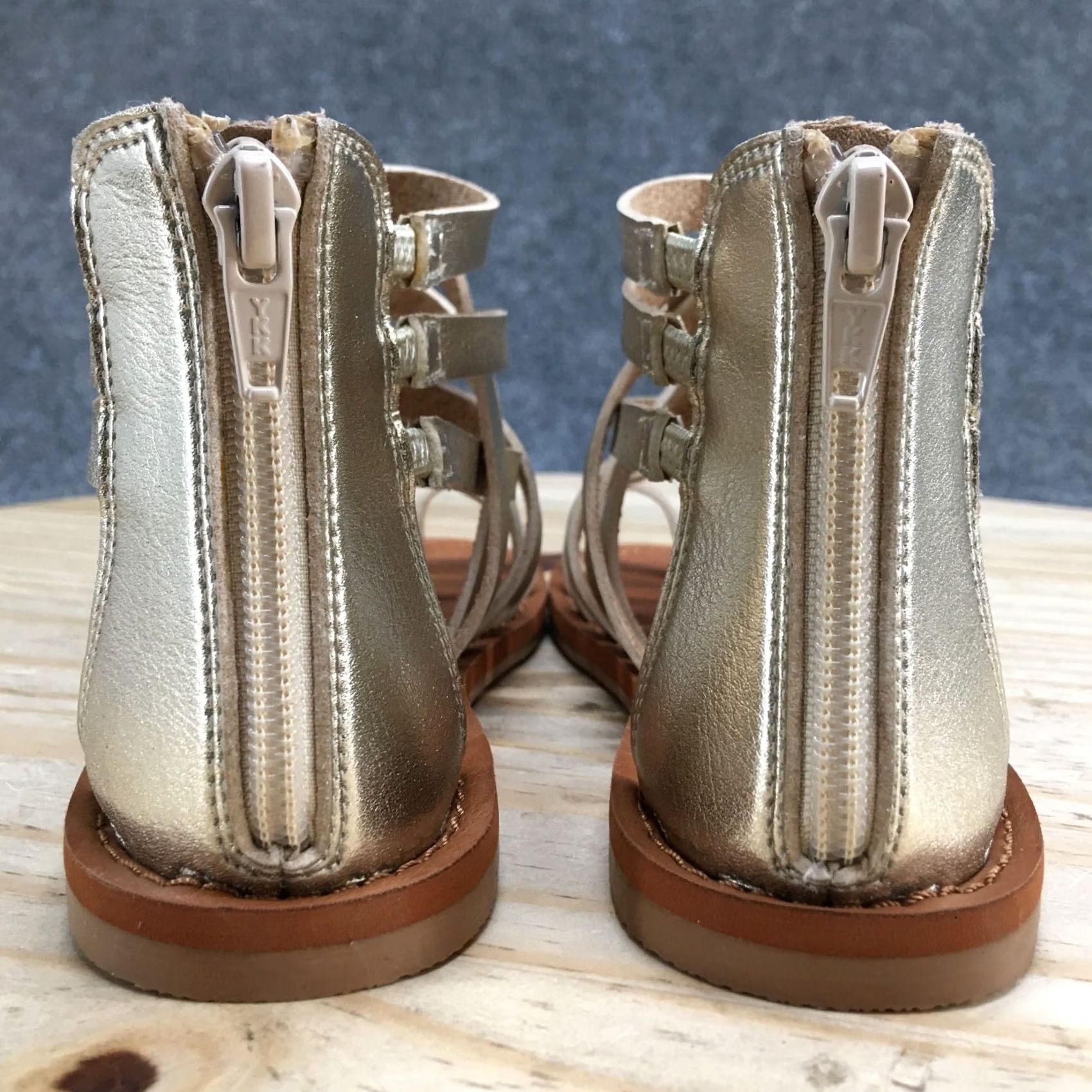 Vintage Universal Thread Sandals Womens 6 Gold Gladiator Strappy Back Zip Casual NEW Size US 6 / IT 36 - 6 Thumbnail