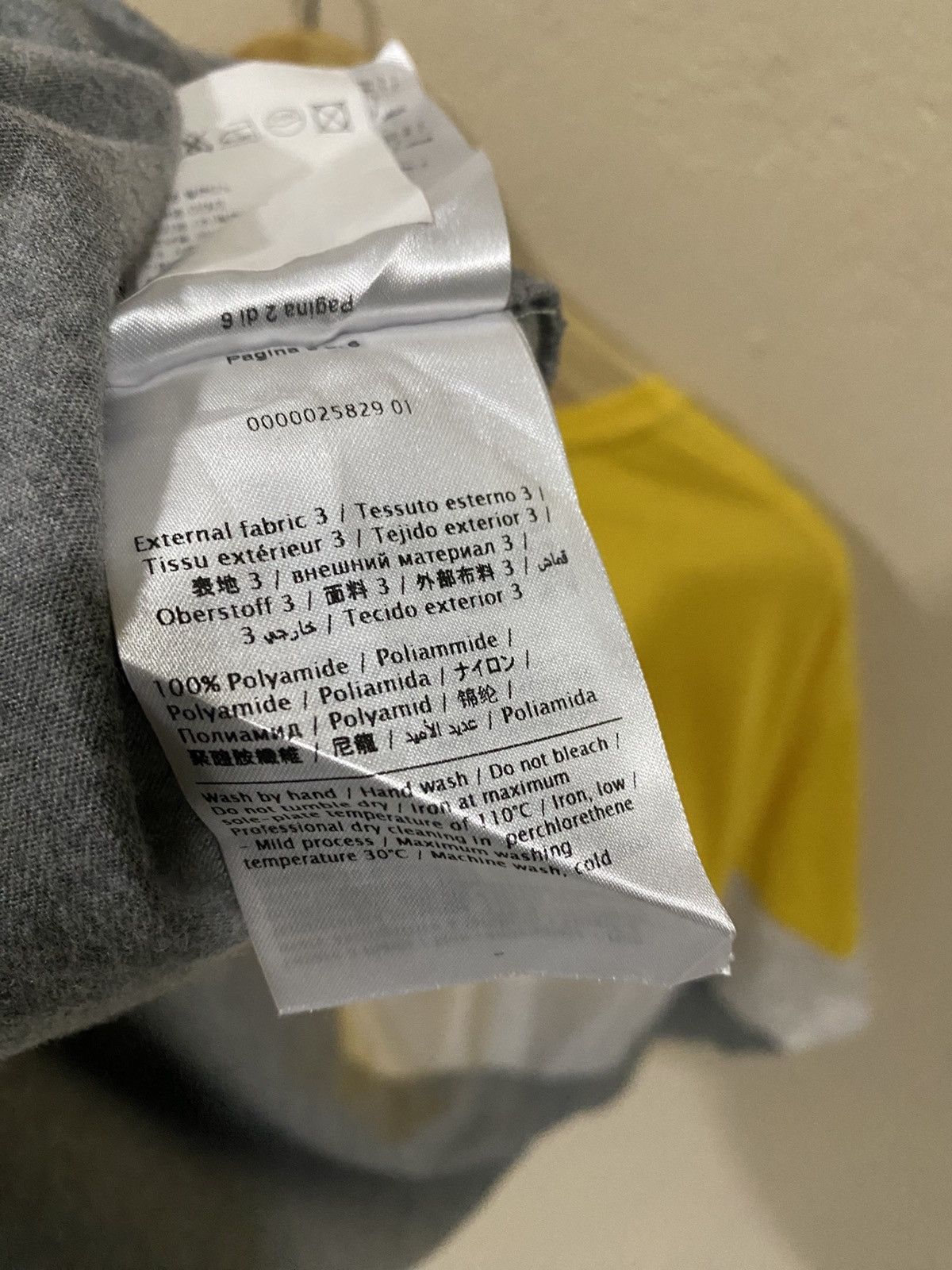 Valentino Valentino Tricolor Tee Size US XL / EU 56 / 4 - 9 Thumbnail