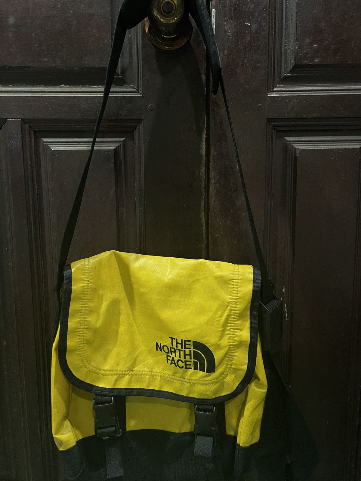 The North Face × Vintage Vintage The North Face Cross Body Bag Waterproof Messenger Size ONE SIZE - 3 Thumbnail