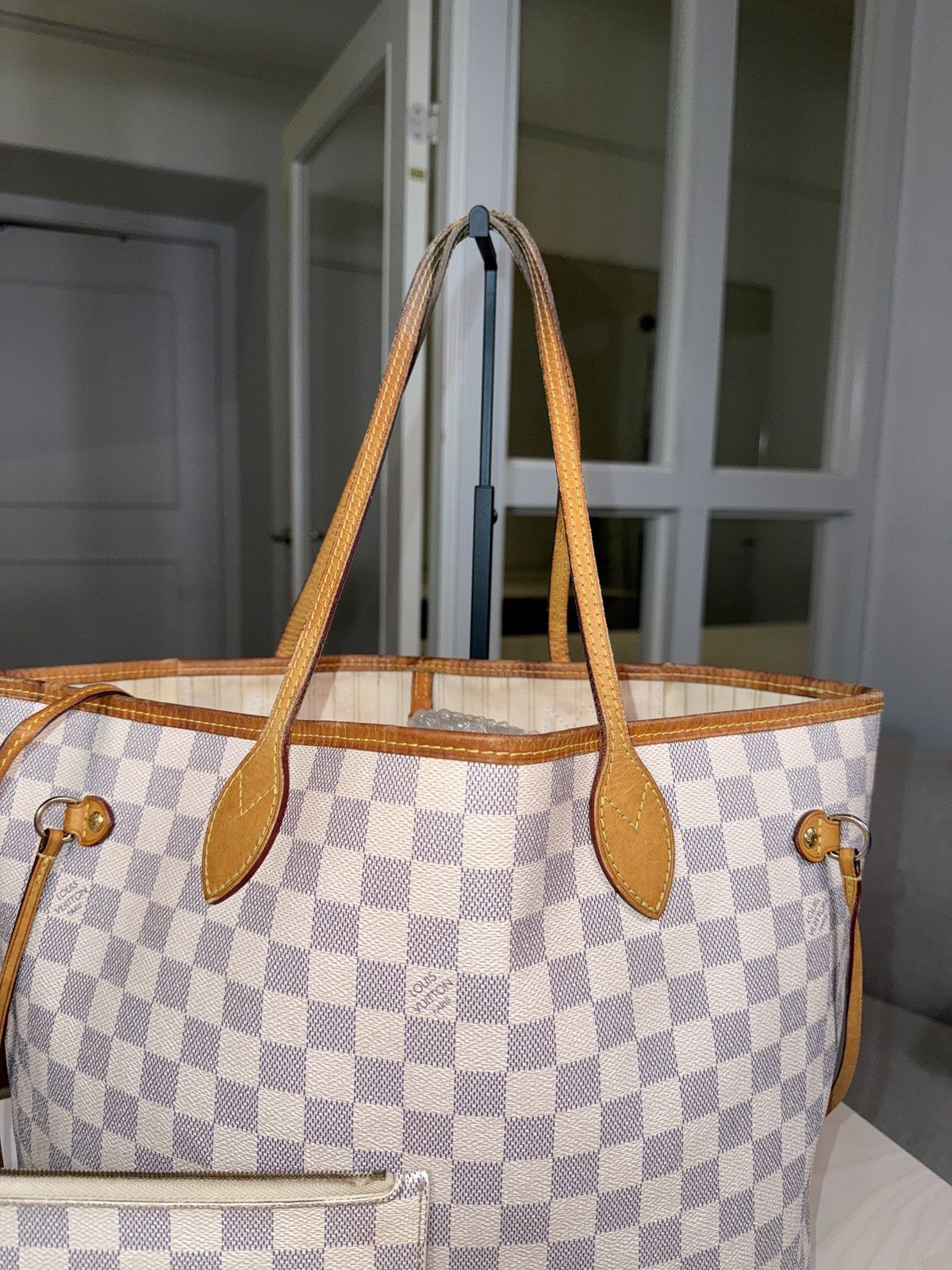Louis Vuitton Louis Vuitton Neverfull Damier Azure MM Size ONE SIZE - 6 Thumbnail