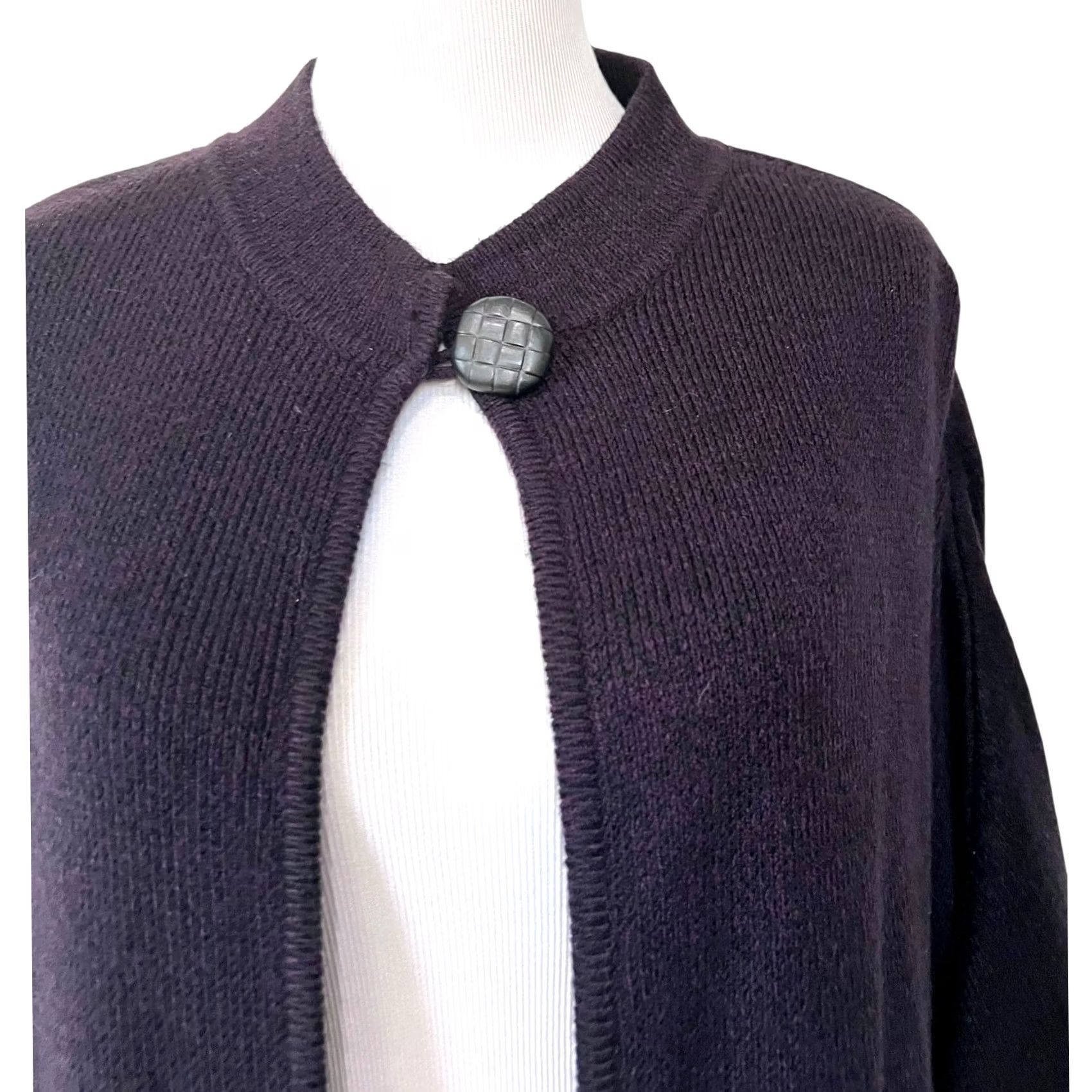 Vintage Tally Ho Womens Knit Cape Poncho Cape Open Front Cardigan Pockets Dark Purple 2X Knit Sweater Size XXL / US 16-18 / IT 52-54 - 2 Thumbnail