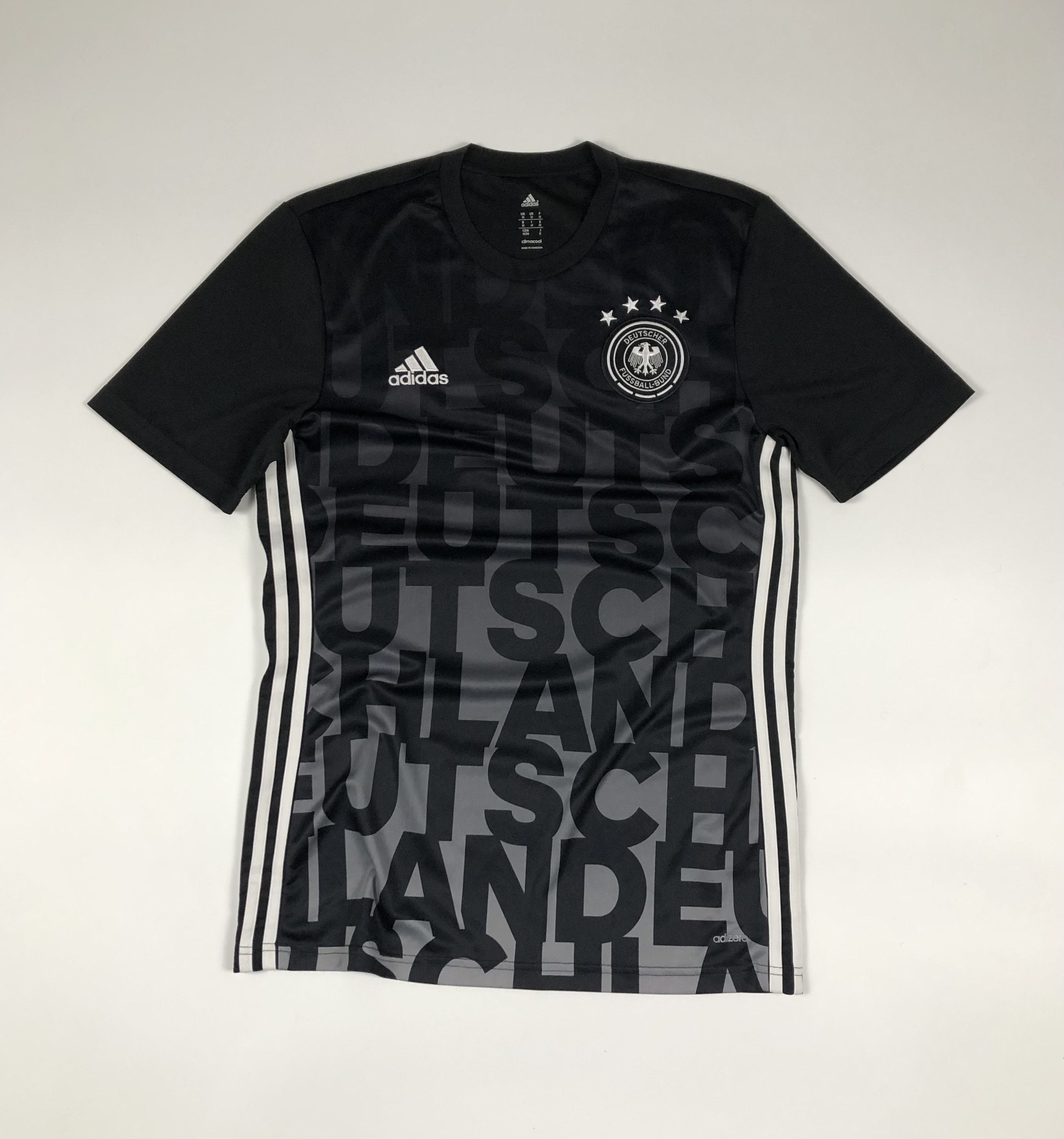 Adidas Adidas Germany 2015-2016 Pre-Match Soccer Jersey Size US M / EU 48-50 / 2 - 1 Thumbnail