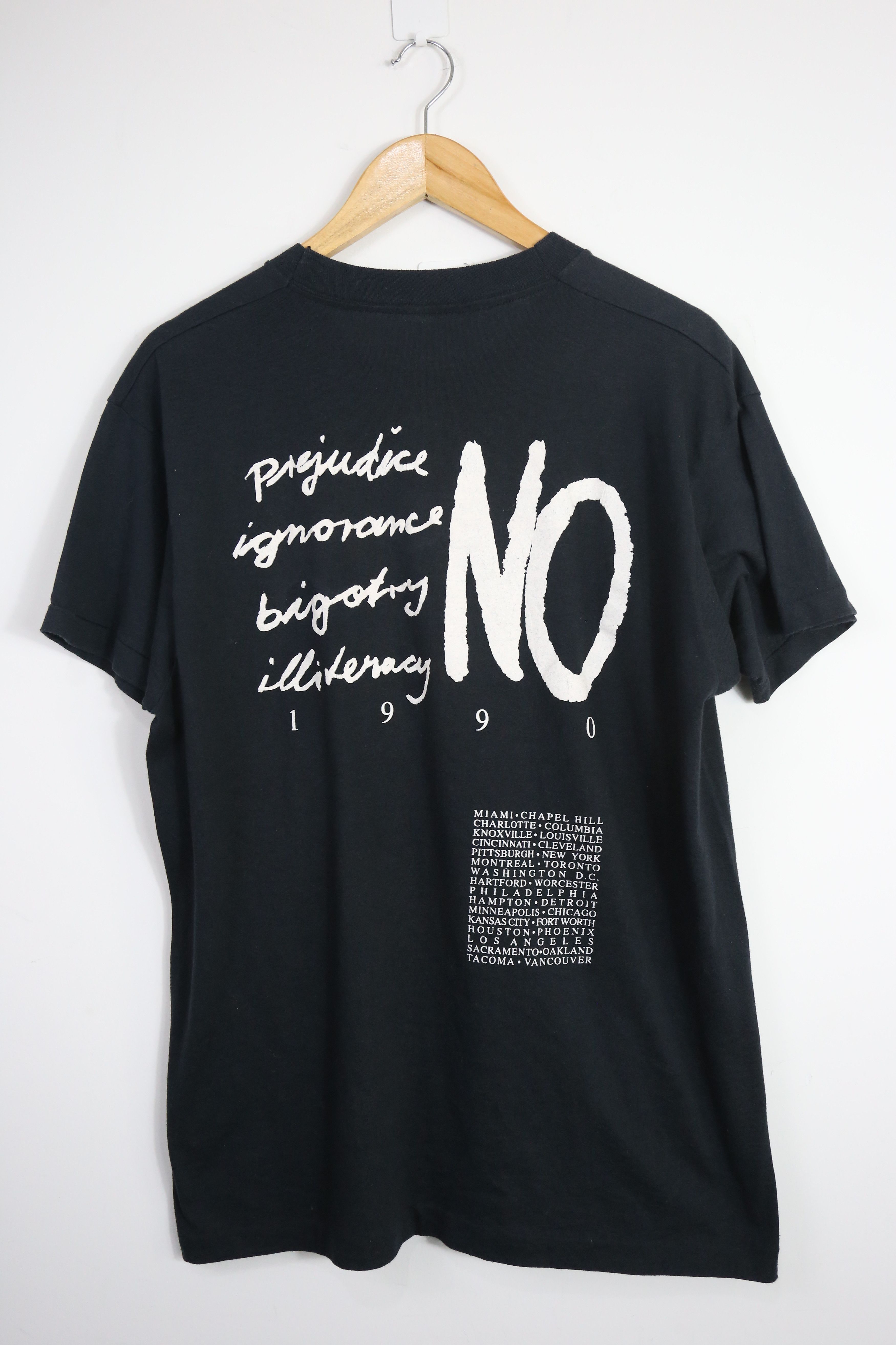 Michael Jackson × Vintage GTMA273 Vintage 90s Janet Jackson Big Print Rap Tee Size US L / EU 52-54 / 3 - 2 Thumbnail