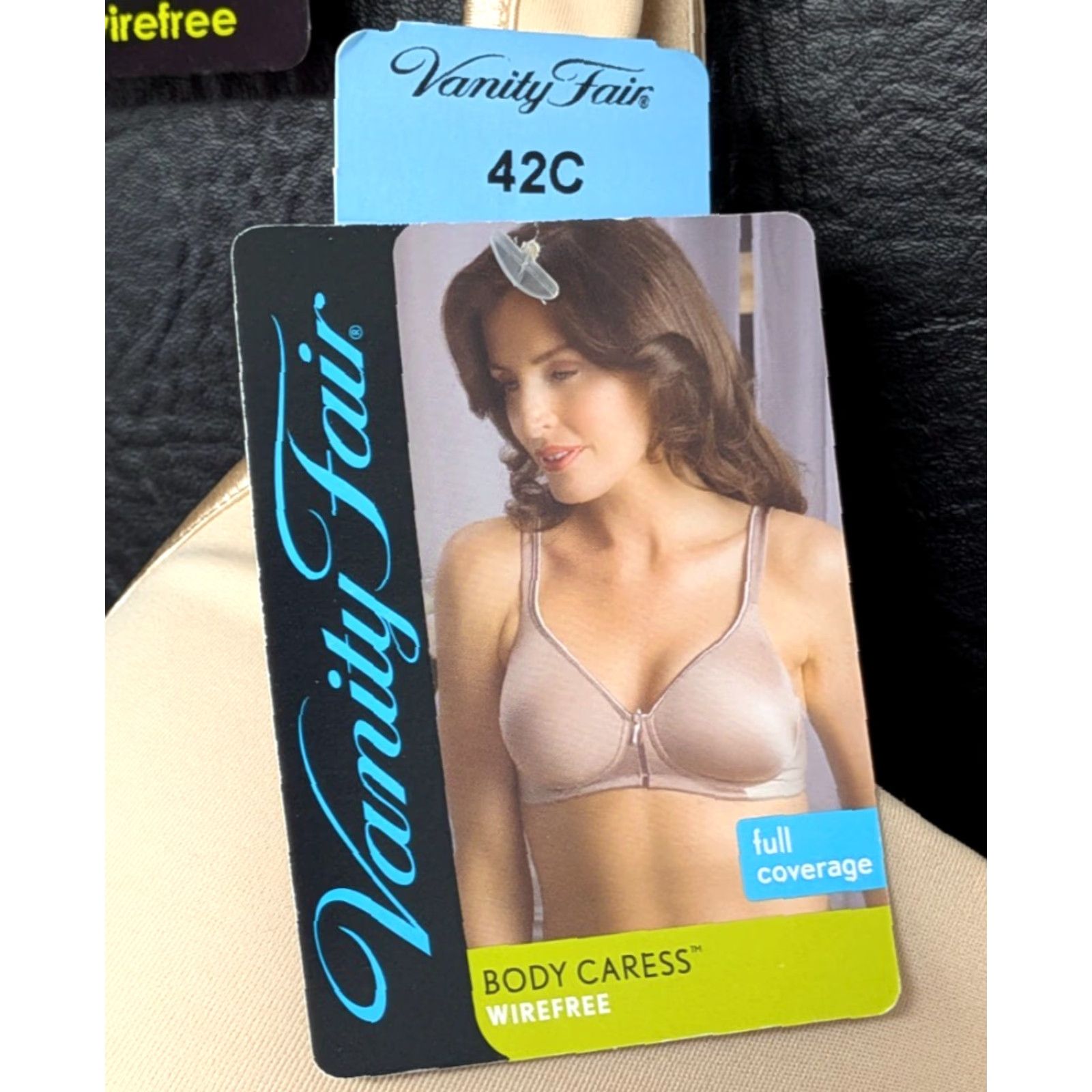 Vintage VINTAGE Vanity Fair Body Caress Bra 42C Damask Beige Full Coverage Wirefree 72335 42C Womens Mens? (Oops need correct) Size ONE SIZE - 2 Thumbnail