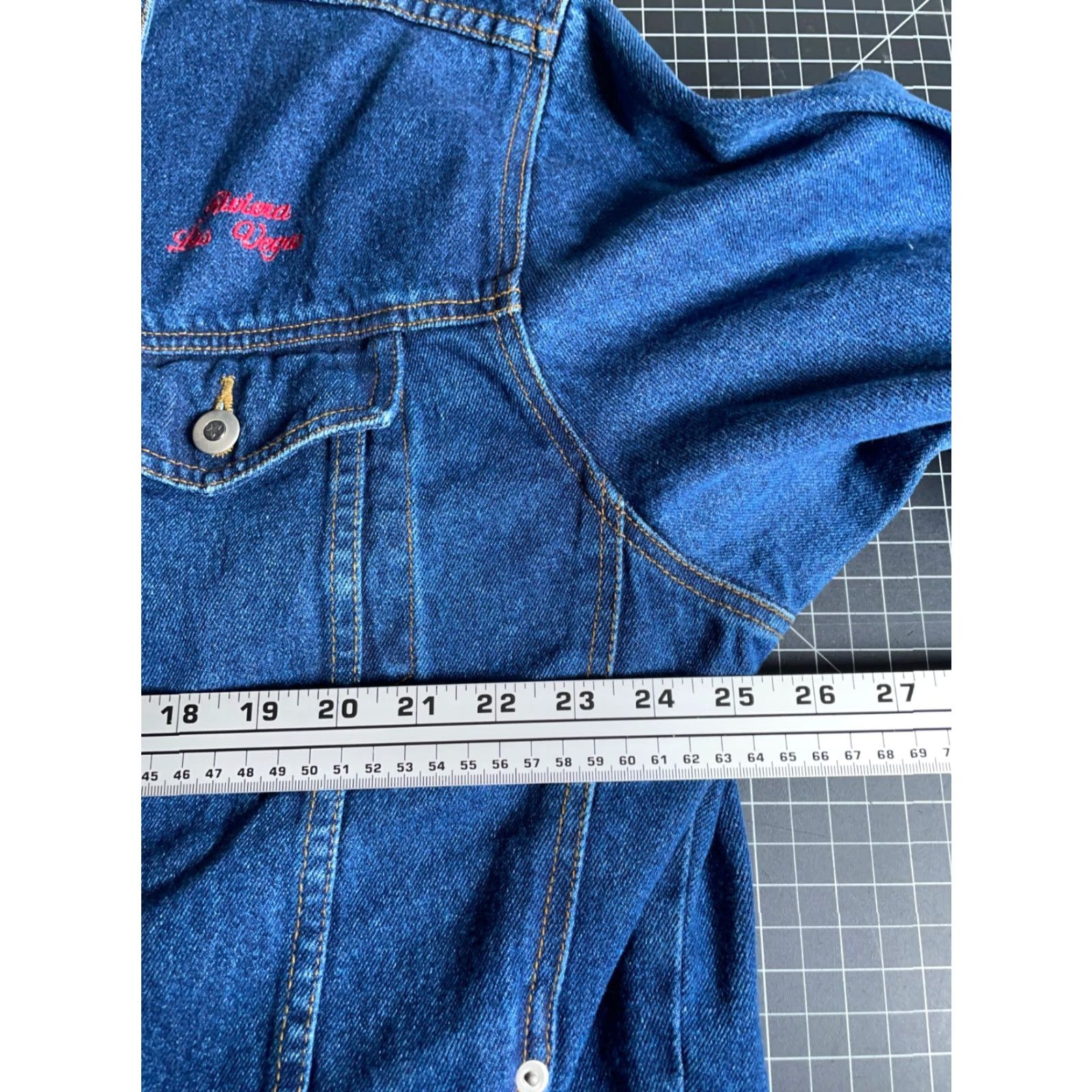 Rivieras VINTAGE Circe Las Vegas Riviera Hotel Casino Jean Jacket Mens Large Blue Denim Embroidered Size US 33 - 5 Thumbnail