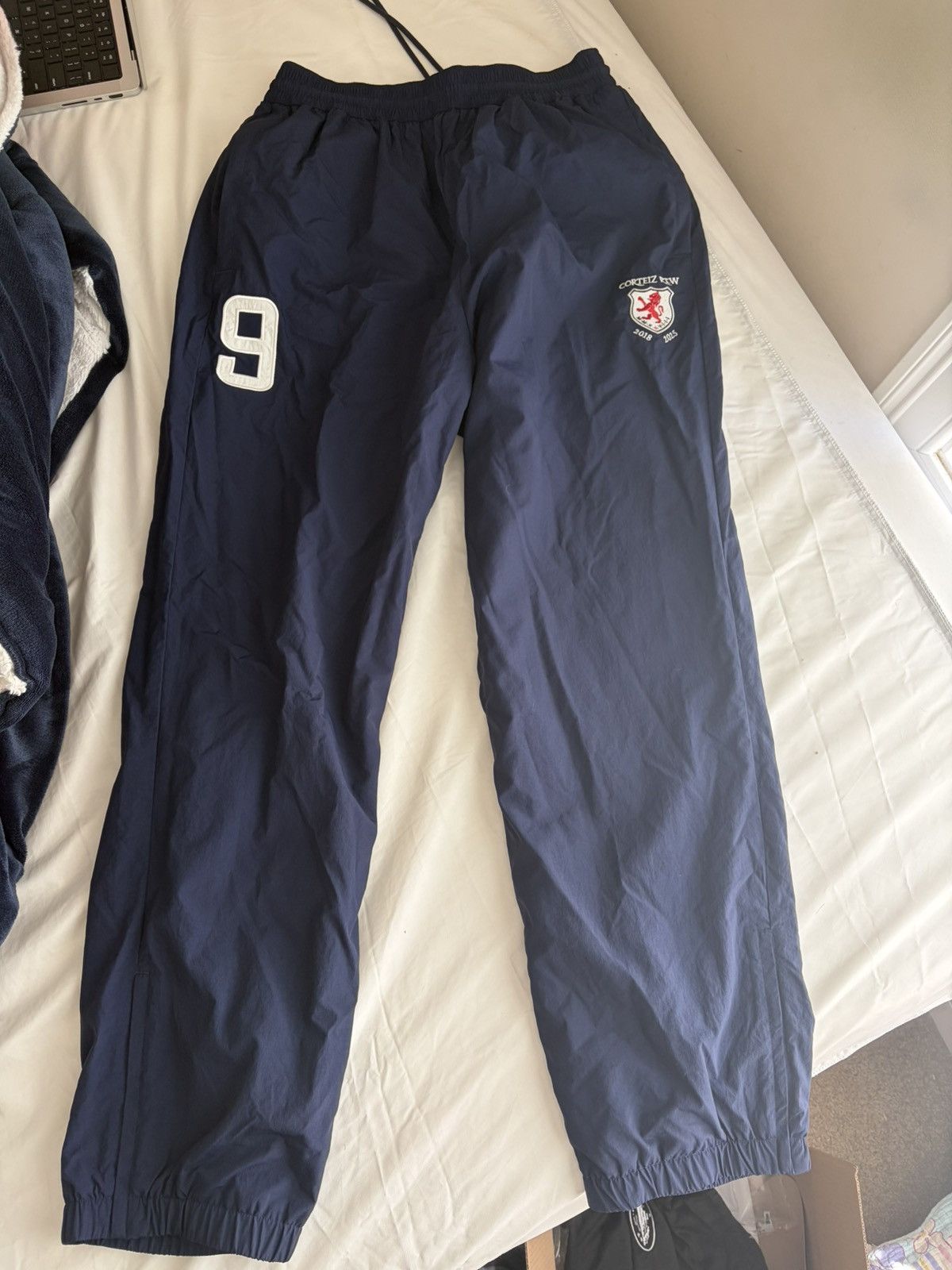 Corteiz cortiez shield shuku pants Size US 33 - 1 Thumbnail