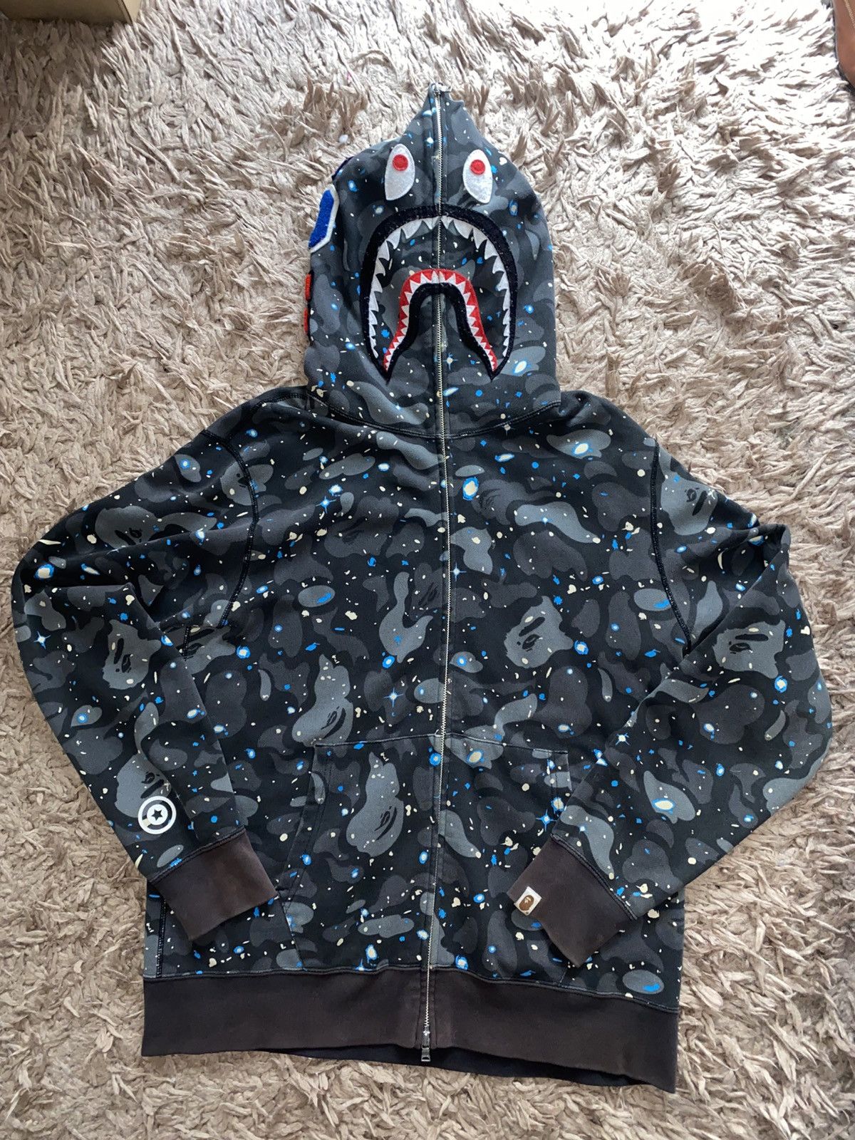 Bape Bape Space Camo shark hoodie WGM Size US XL / EU 56 / 4 - 2 Thumbnail