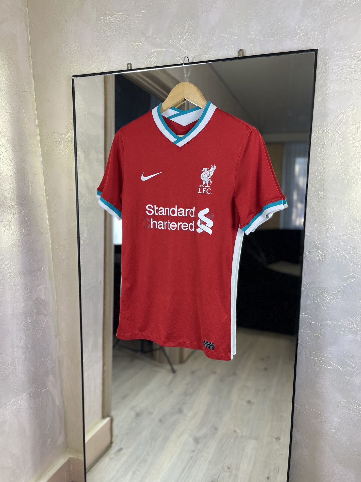 Nike Nike Liverpool FC 2020/21 Home Vapor Dri-FIT Elite Jersey Size US S / EU 44-46 / 1 - 1 Thumbnail