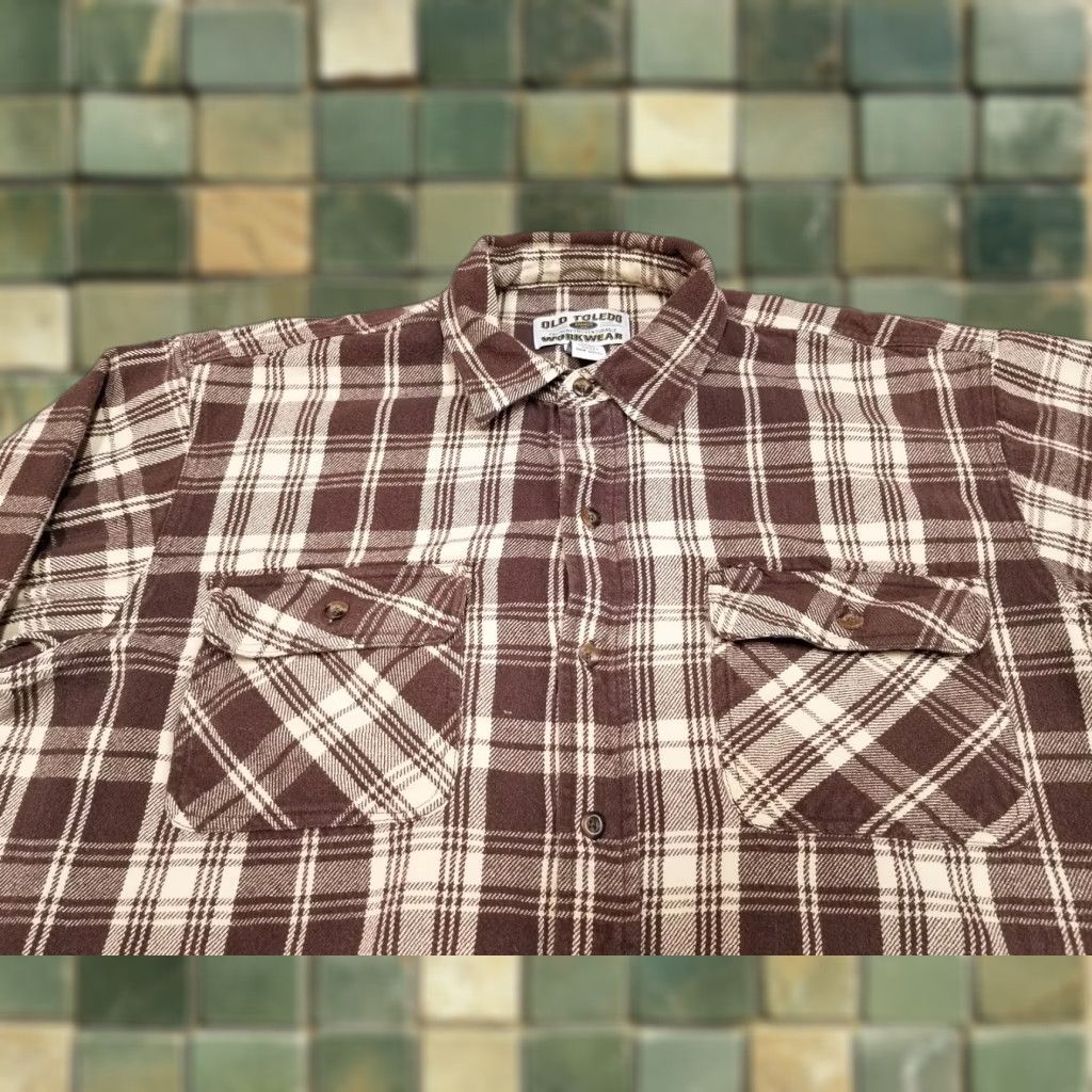 Vintage VINTAGE Old Toledo Workwear Flannel Shirt Mens XLT Brown Plaid Heavy Outdoors Button-Up, Cotton, Long Sleeve, Collared, Casual Mens Size US XL / EU 56 / 4 - 1 Thumbnail