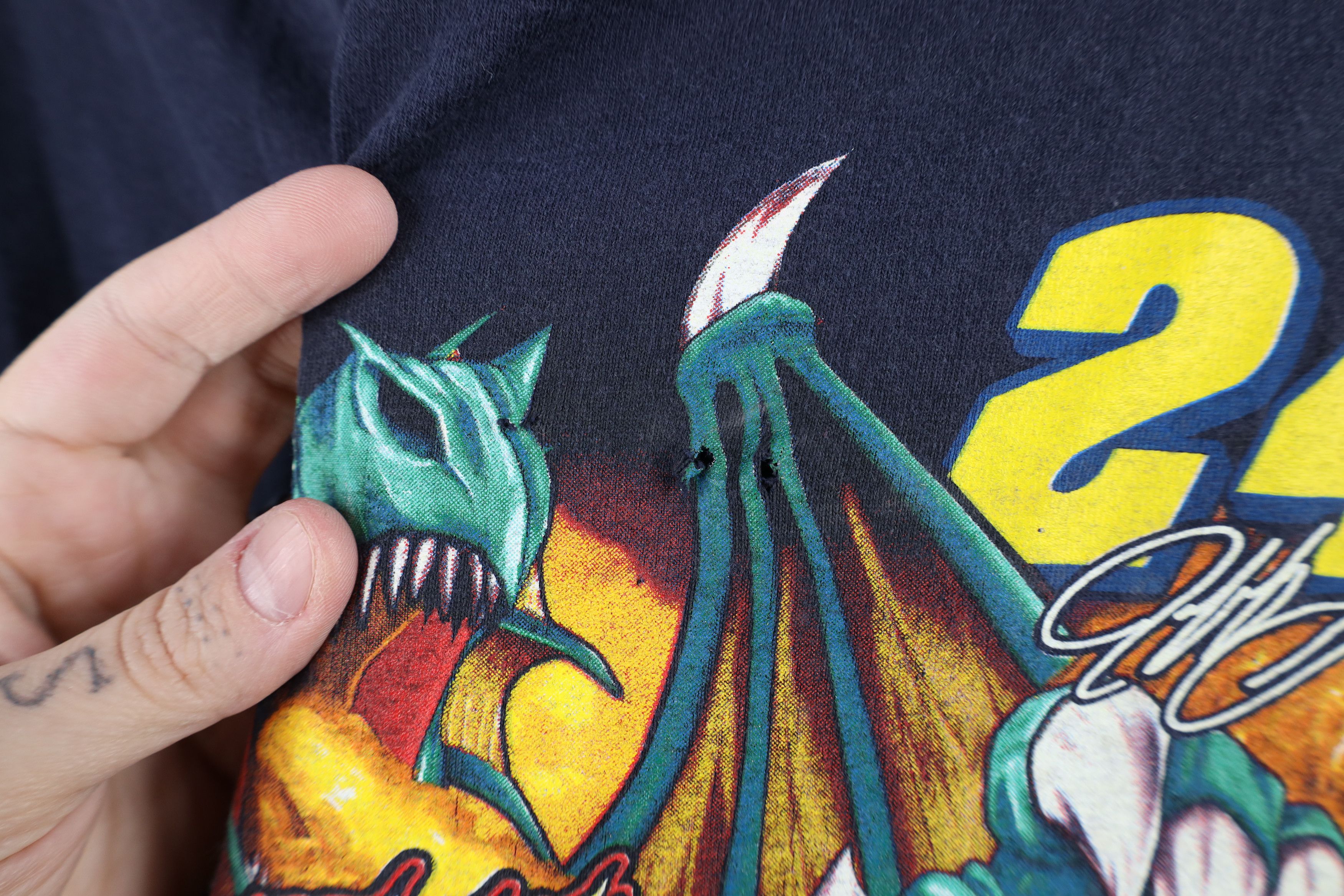 Vintage Vintage Y2K 2001 NASCAR Dragon Jeff Gordon Racing T-Shirt Size US XXL / EU 58 / 5 - 5 Thumbnail
