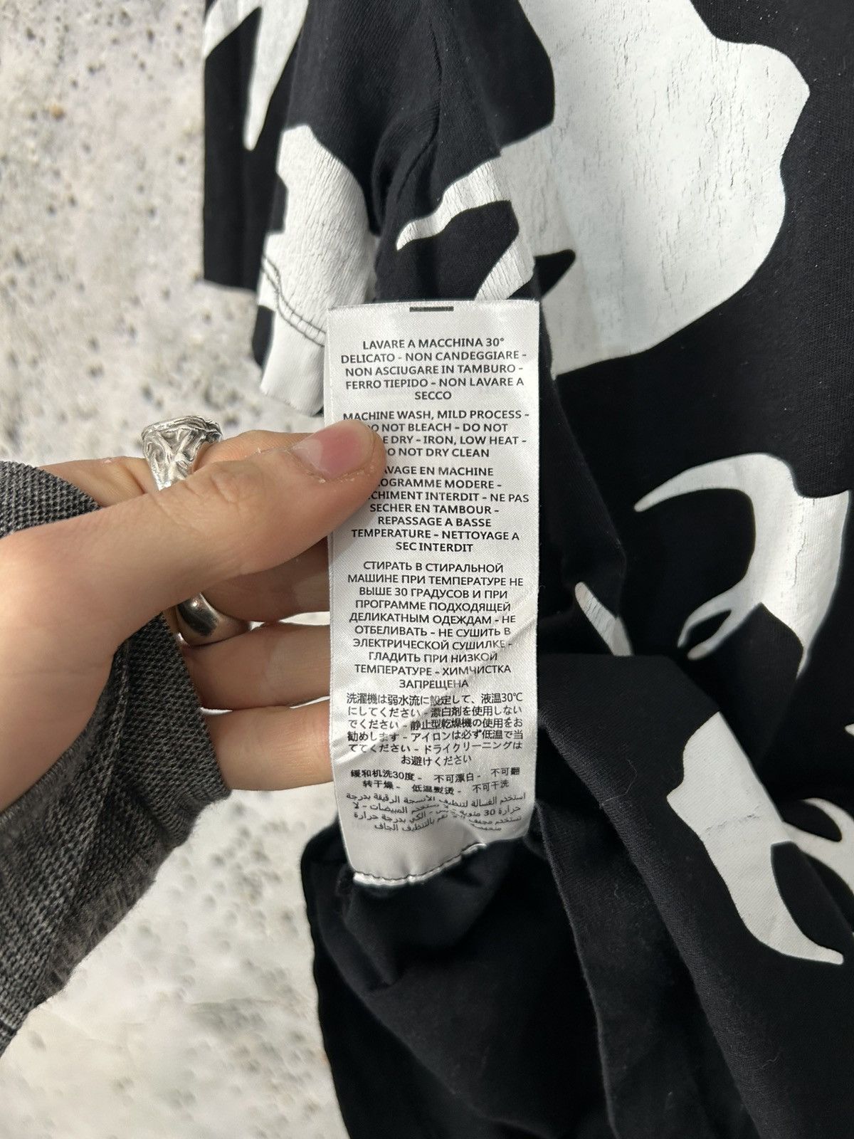 MCQ MCQ Birds Tee Avant Garde Designer Rare Alternative Size US S / EU 44-46 / 1 - 7 Thumbnail