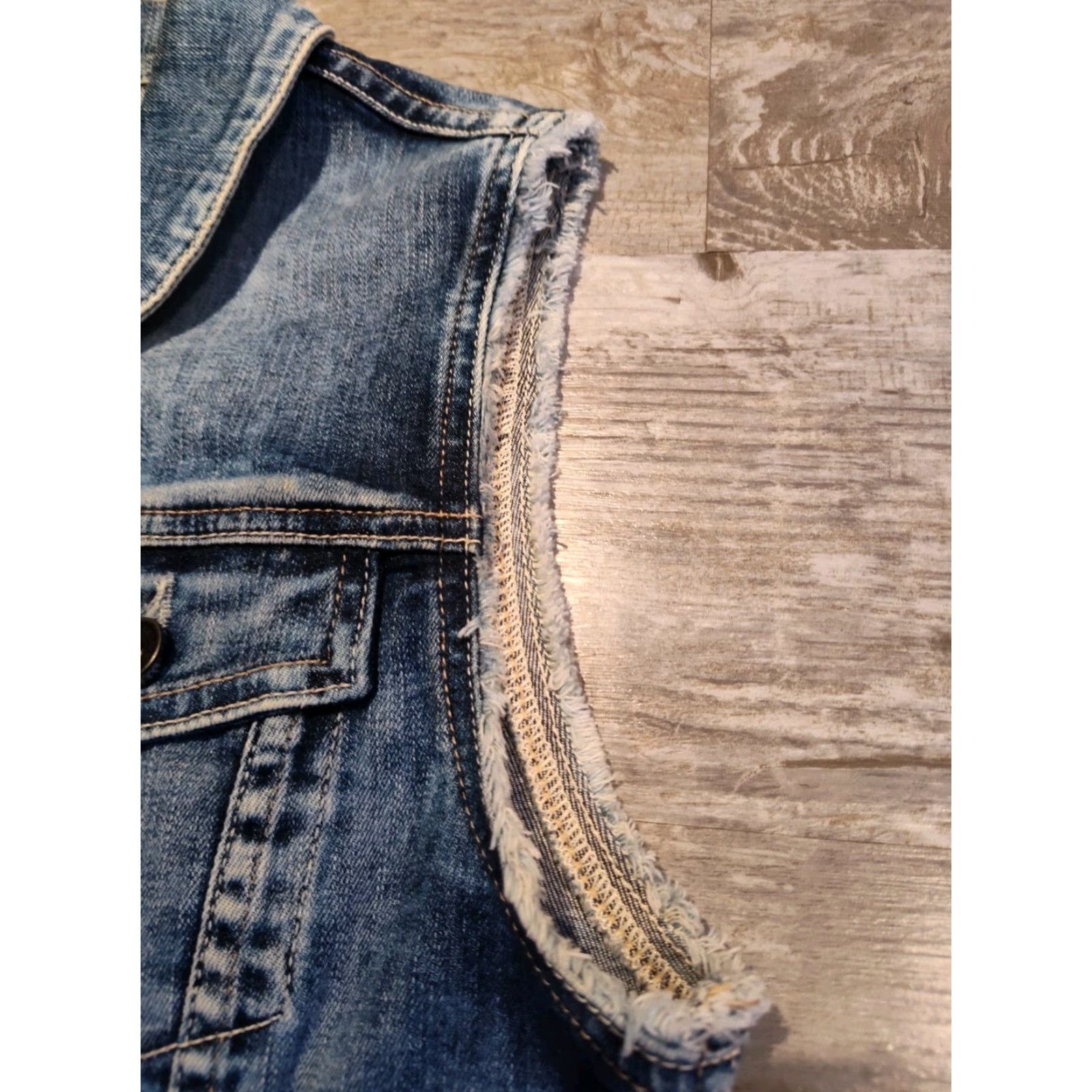 Denime VINTAGE Big Star Denim Vest Women Size M Blue Pockets Button Front Casual 1974 Size M / US 6-8 / IT 42-44 - 5 Thumbnail